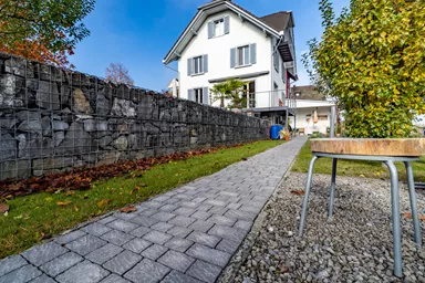 FRIEDA Wildpflaster perlgrau strukturiert Kanten gebr. L 9.4-19.4 cm B 9.4-11.9 cm H 7 cm