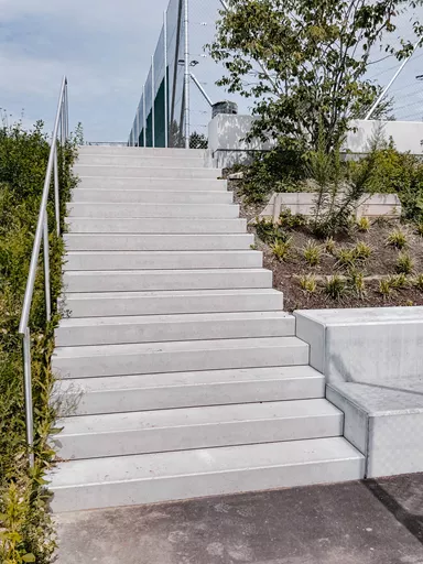 PARCO Blockstufe grau abgerieben stirnseitig gefast L 150 cm B 36 cm H 15 cm