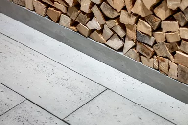 LENIA Gartenplatte mit Holzstruktur Normalplatte naturgrau strukturiert gerundet L 88-89 cm B 24.5-25.5 cm H 5 cm