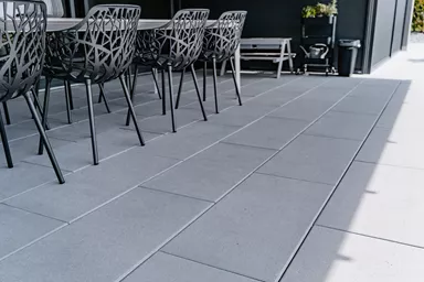 ALENA PLUS Gartenplatte lichtgrau gestrahlt gefast versiegelt L 80 cm B 40 cm H 4 cm