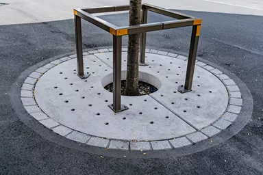 TREETUB Betondeckel 2-teilig mit Stammöffnung zentrisch D 220 cm H 12 cm