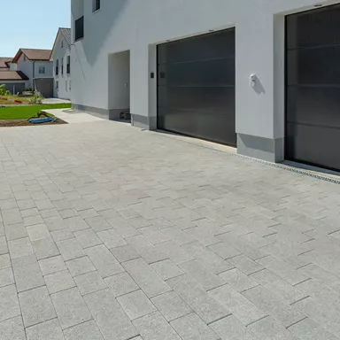 RAINA Pflastersteine fein gefast