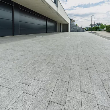 RAINA Sickersteine fino fein gefast