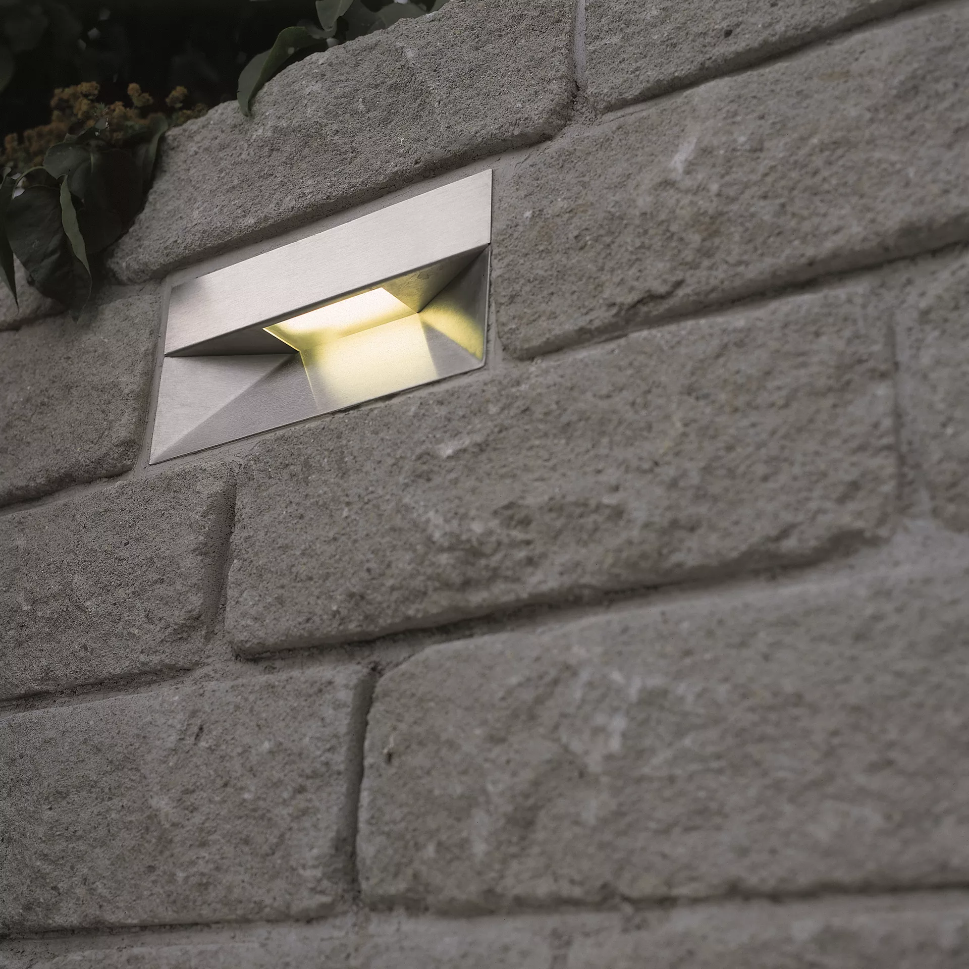 SANTURO Aussenleuchte aus Edelstahl Typ 2 LED-Technik L 30 cm B 12.5 cm H 15 cm