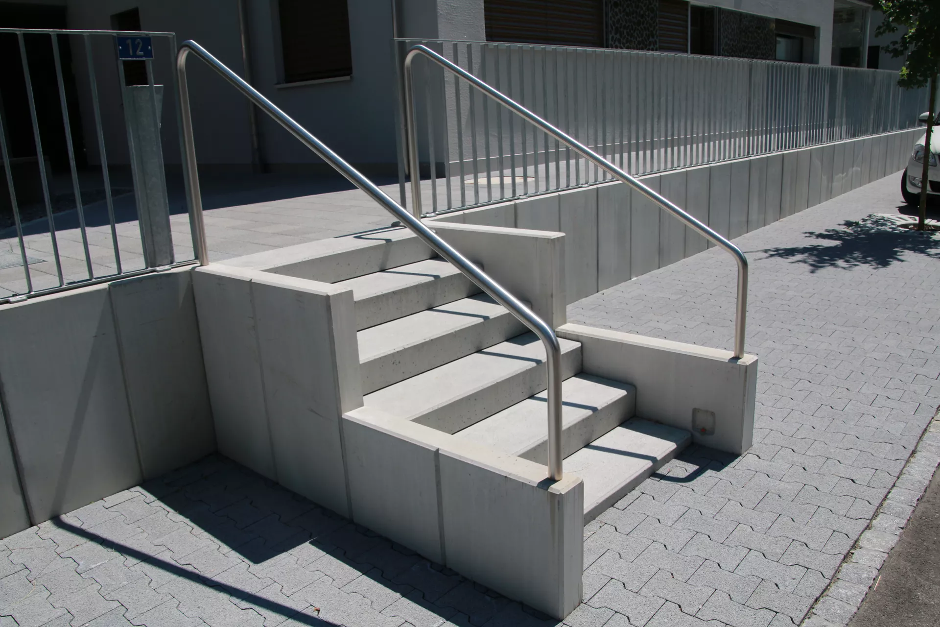 PARCO Blockstufe grau abgerieben stirnseitig gefast L 80 cm B 36 cm H 15 cm