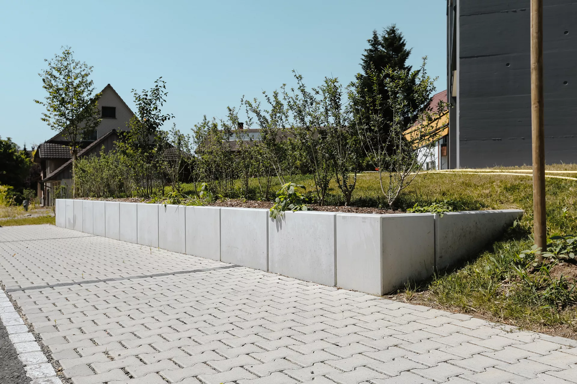 VS 5 Schwerlaststein mit Verschiebesicherung grau glatt gefast englisch palettiert L 30 cm B 30 cm H 10.8 cm