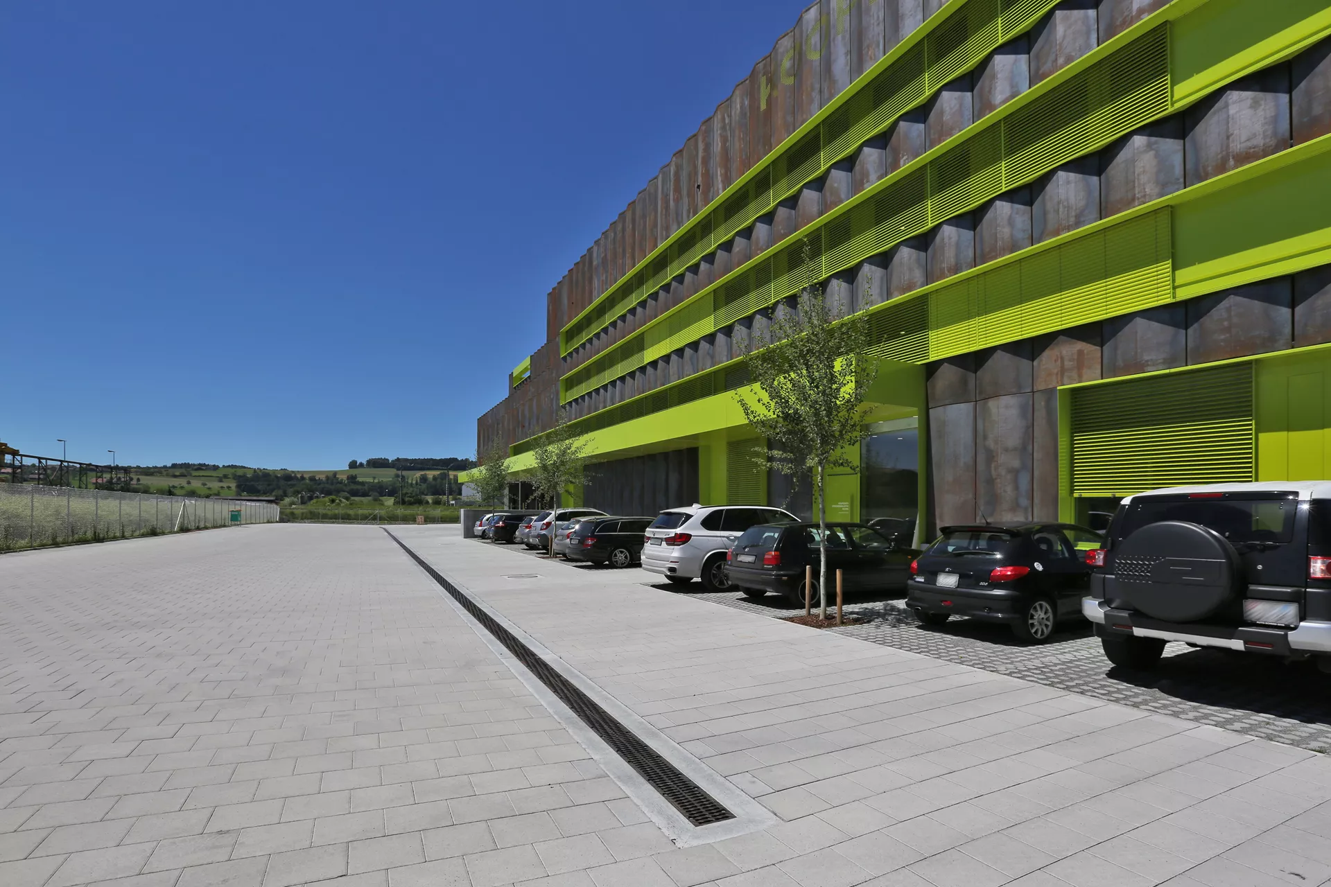 VS 5 Schwerlaststein mit Verschiebesicherung grau glatt gefast englisch palettiert L 30 cm B 30 cm H 10.8 cm