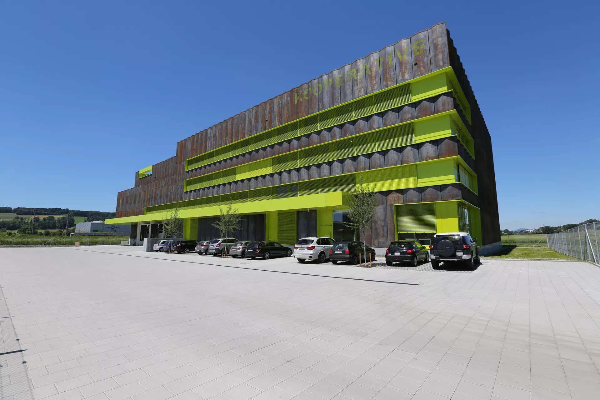 VS 5 Schwerlaststein mit Verschiebesicherung grau glatt gefast englisch palettiert L 30 cm B 30 cm H 10.8 cm