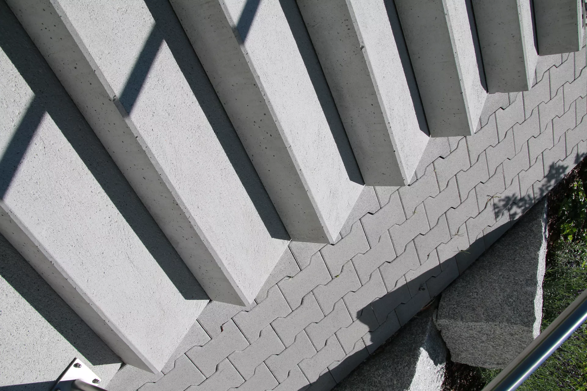 PARCO Blockstufe grau abgerieben stirnseitig gefast L 100 cm B 36 cm H 15 cm