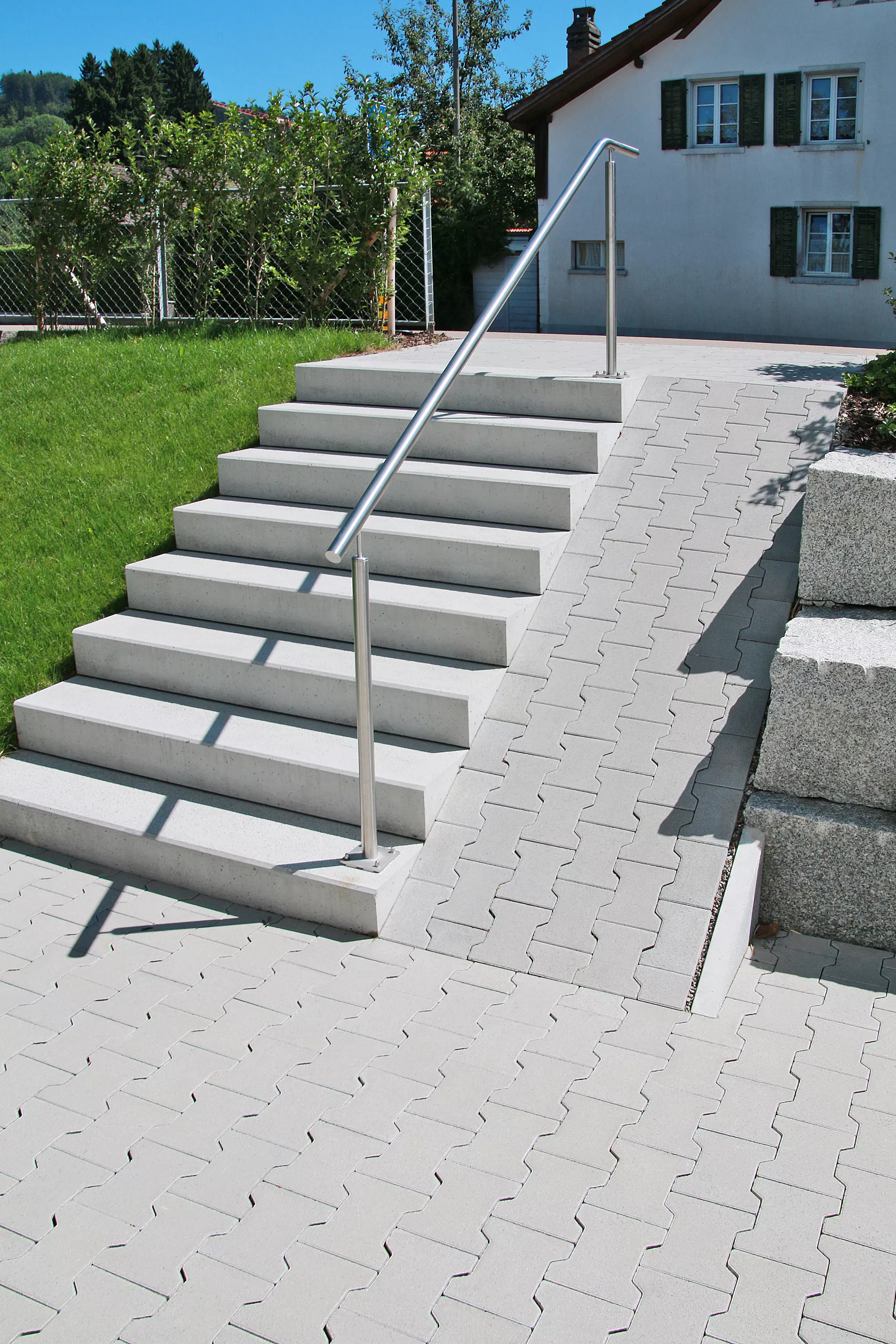 PARCO Blockstufe grau abgerieben stirnseitig gefast L 100 cm B 36 cm H 15 cm