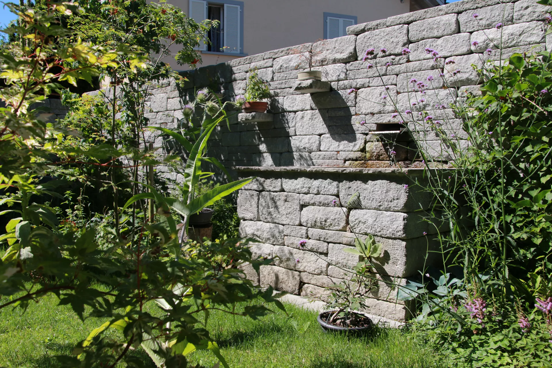 SANTURO Landhausmauer Typ 2 2-seitig gespalten grau Kanten gebrochen L 30-50 cm B 25 cm H 15 cm