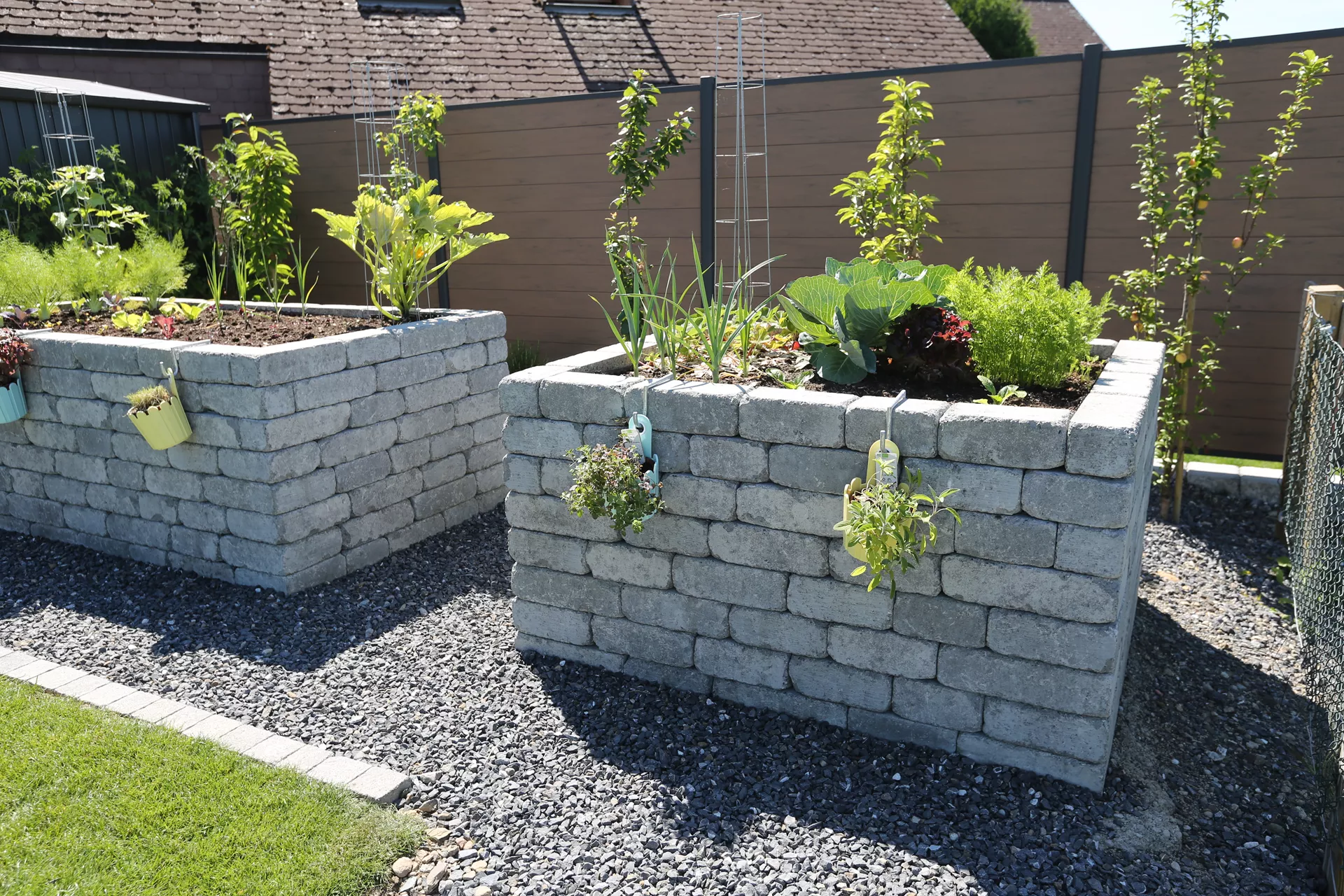 CUATRO Mauersteine Kanten gebrochen naturgrau L 20-35 cm B 25 cm H 15 cm