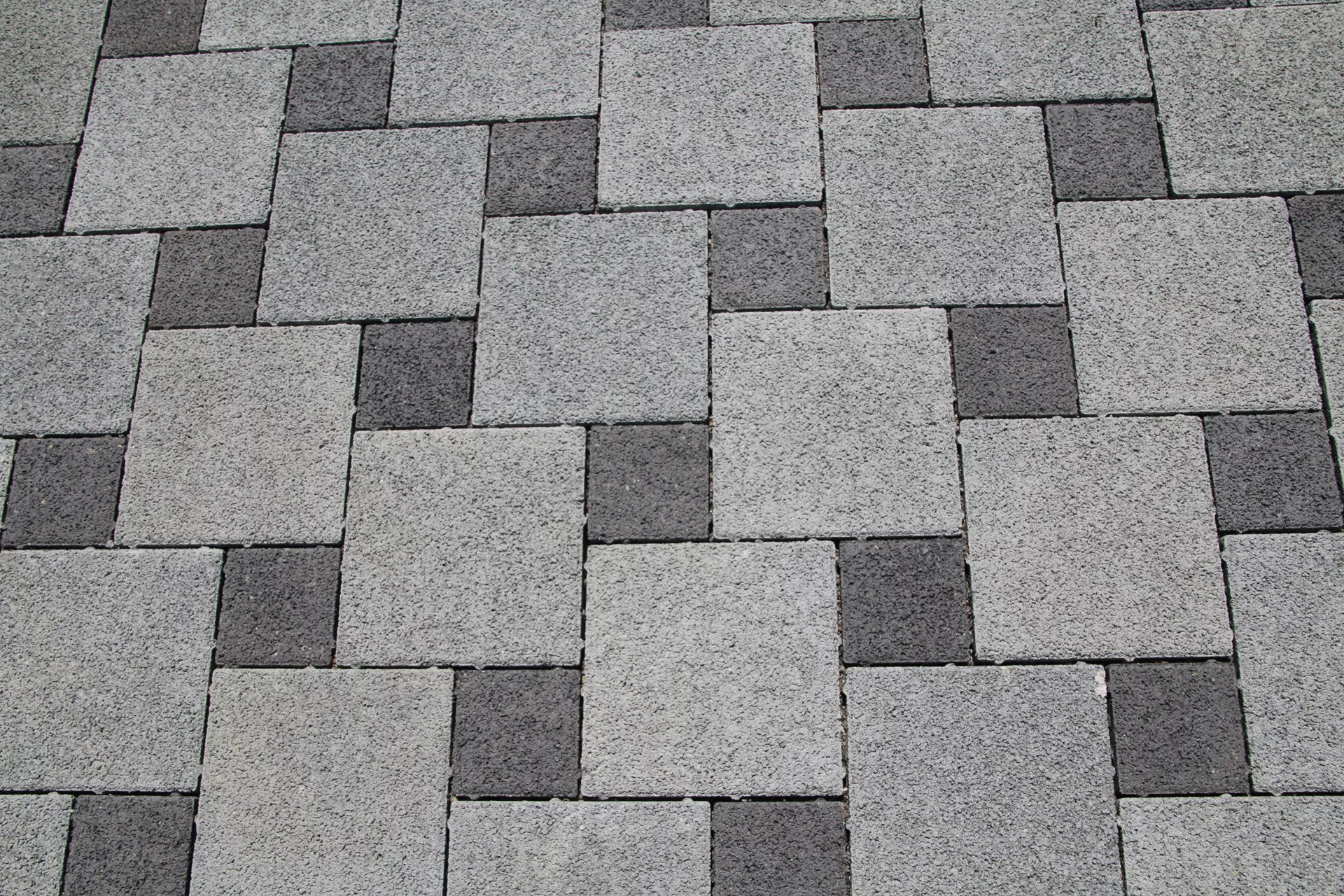 CARENA Sickerstein fino mit Nocken grau haufwerksporig gefast L 25 cm B 25 cm H 8 cm