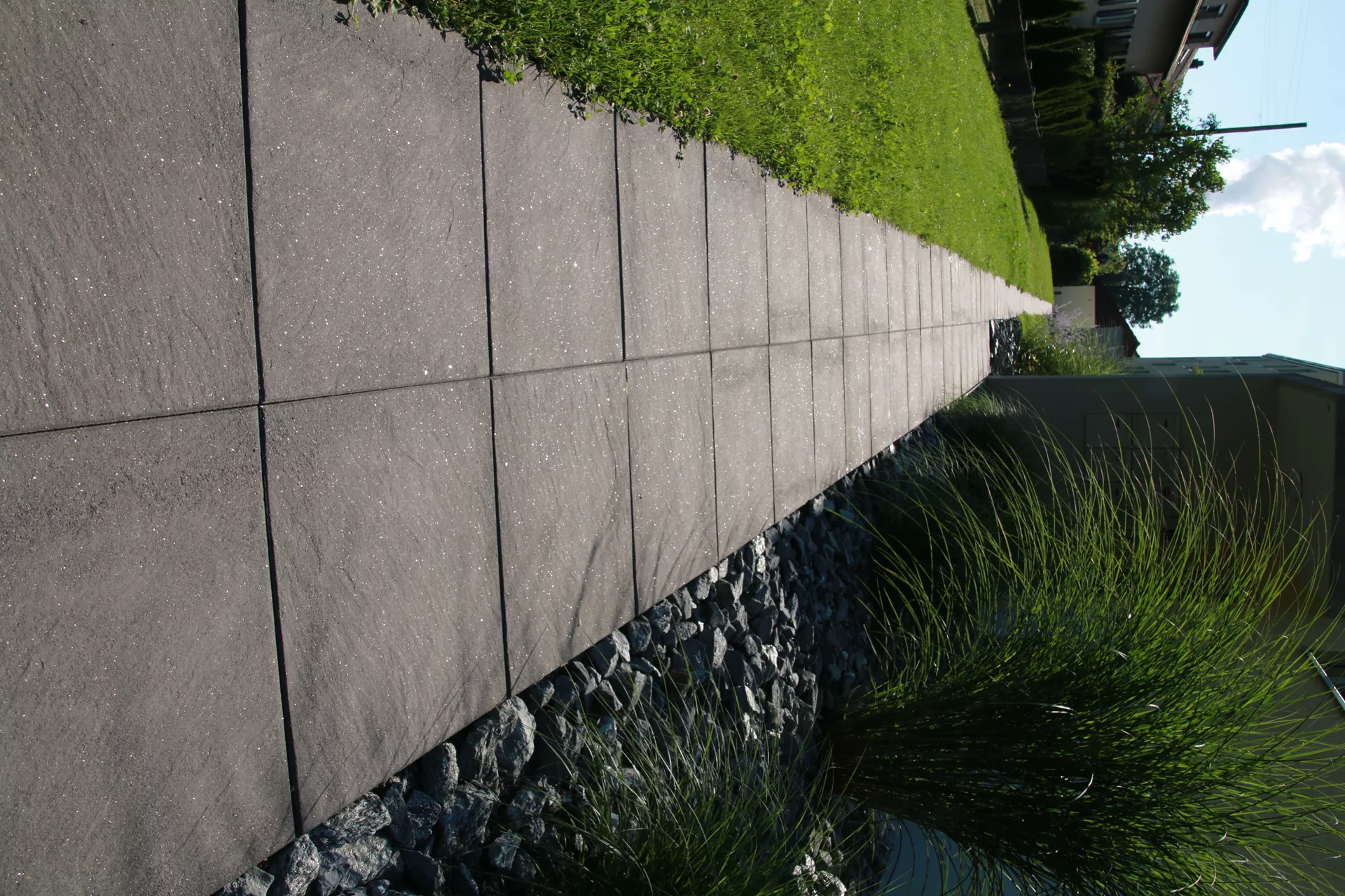 ESTRELLA Gehwegplatte schwarz strukturiert gestrahlt gefast L 50 cm B 50 cm H 4 cm