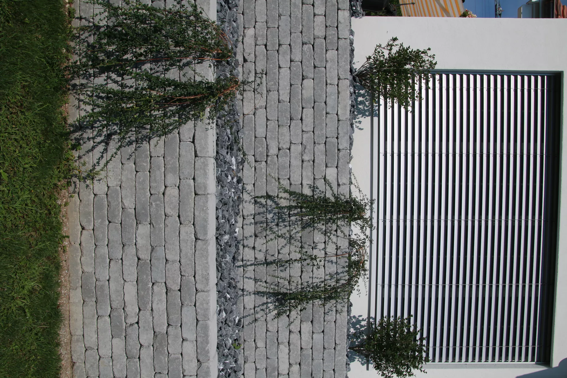 CUATRO Mauersteine Kanten gebrochen naturgrau L 20-35 cm B 25 cm H 15 cm