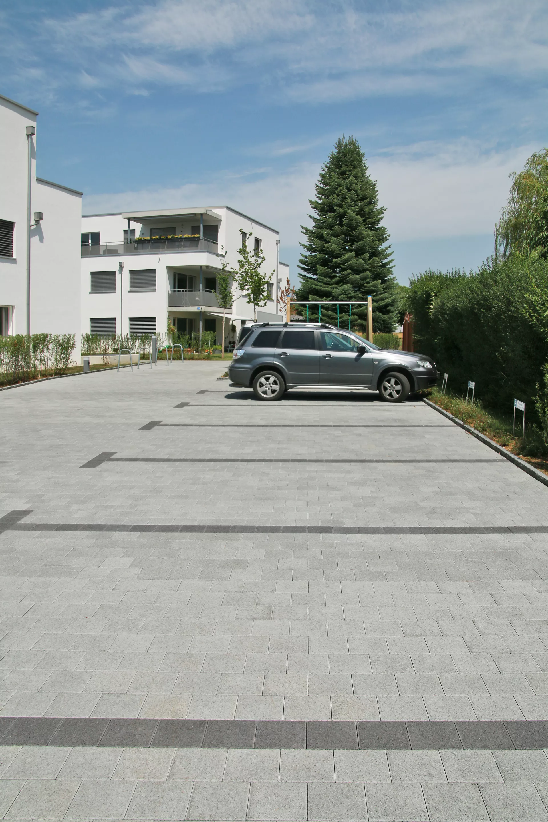 CLASSIC Sickerstein fino mit Nocken grau haufwerksporig gefast L 20 cm B 20 cm H 8 cm