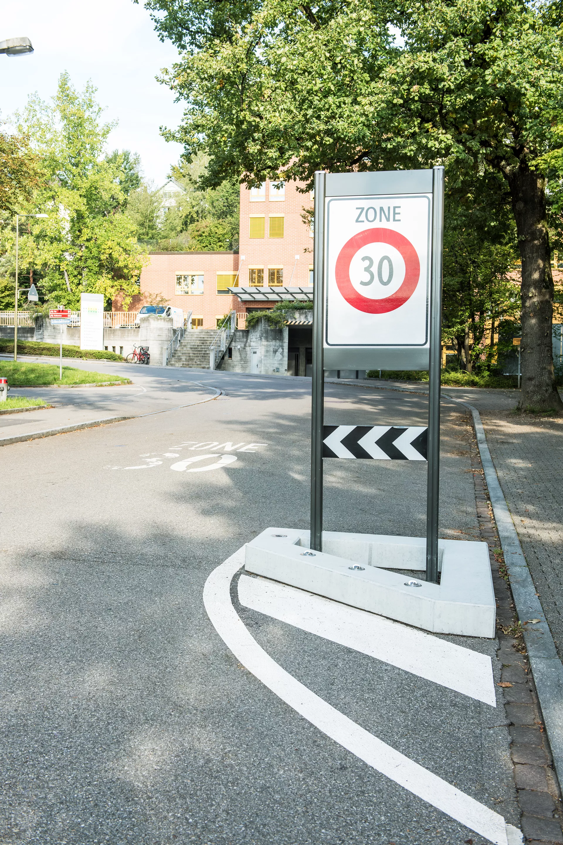 WILD Verkehrstrapez grau glatt inkl. Hülse für Schneestangen L 220/100 cm B 145 cm H 18 cm