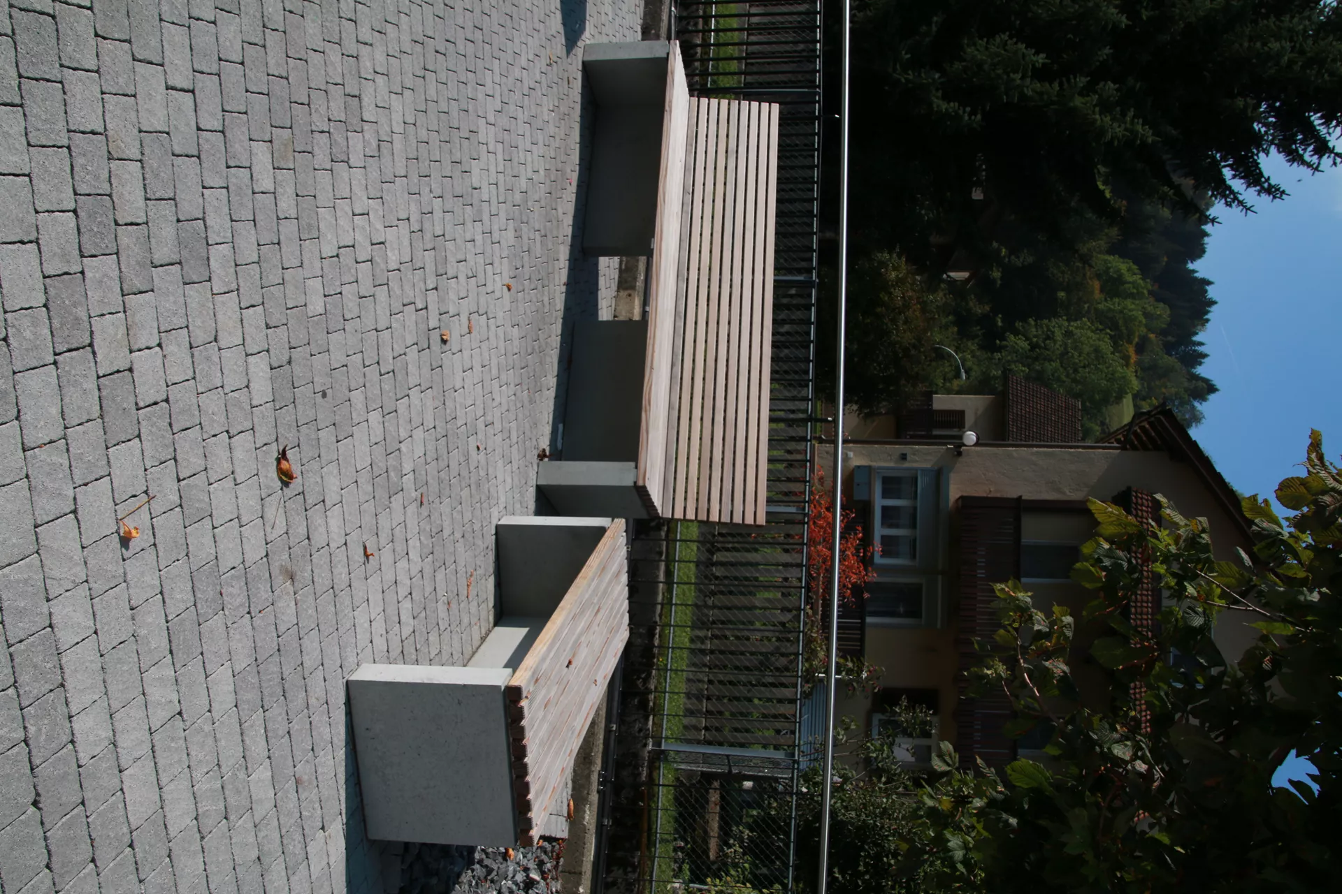 INTERMEZZO Variabank Betonwinkel Typ 1 grau glatt vollkantig inkl. Versetz- und Montageh. M12/40 mm L 45 cm B 45 cm H 40 cm W 10 cm