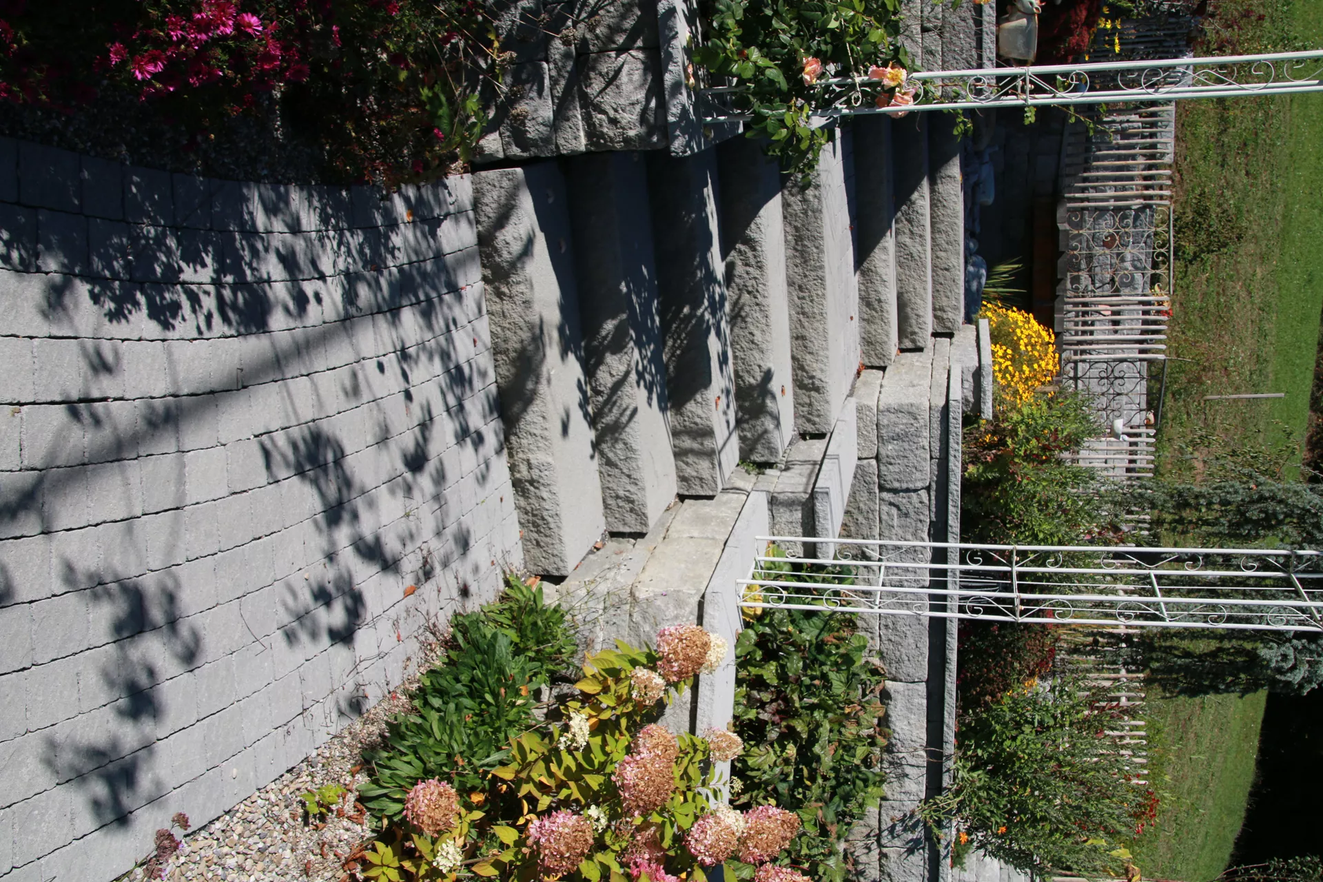 SANTURO Blockstufe voll grau gestrahlt gefast L 80 cm B 36 cm H 15 cm