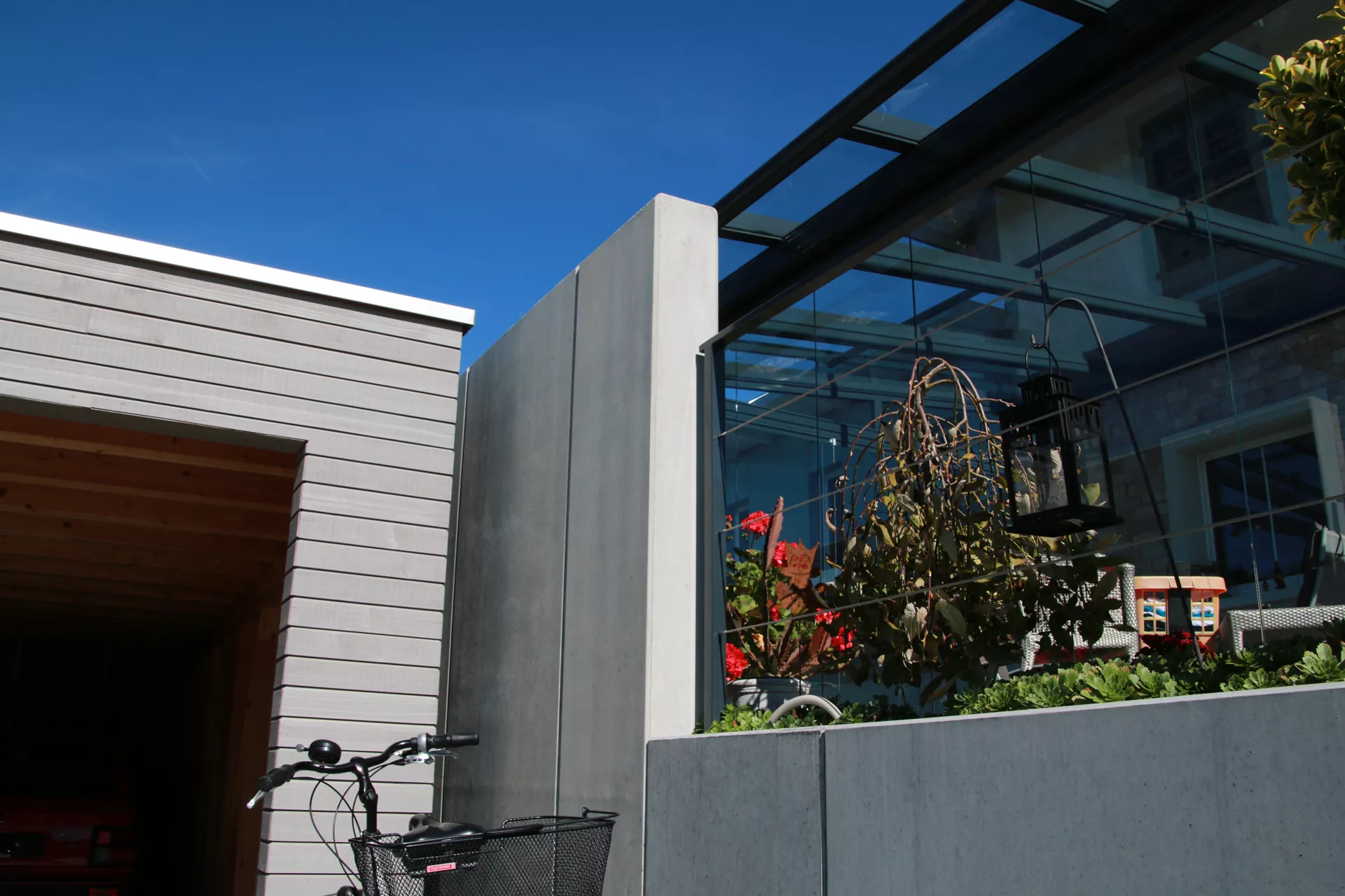 GRANDE Winkelplatten mit Nut und Kamm grau glatt gefast bewehrt L 100 cm B 195 cm H 300 cm W 20 cm