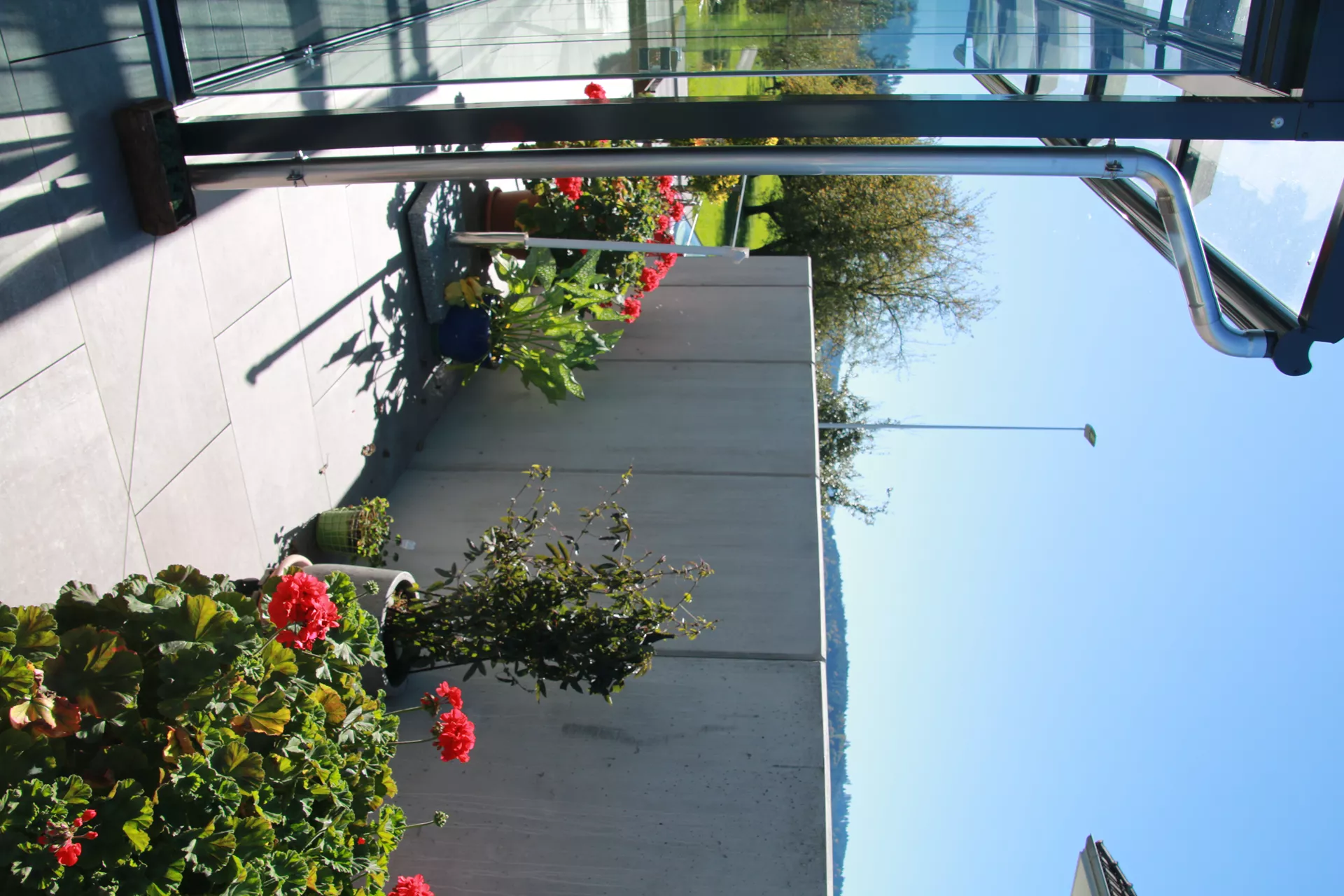 GRANDE Winkelplatten mit Nut und Kamm grau glatt gefast bewehrt L 100 cm B 195 cm H 300 cm W 20 cm