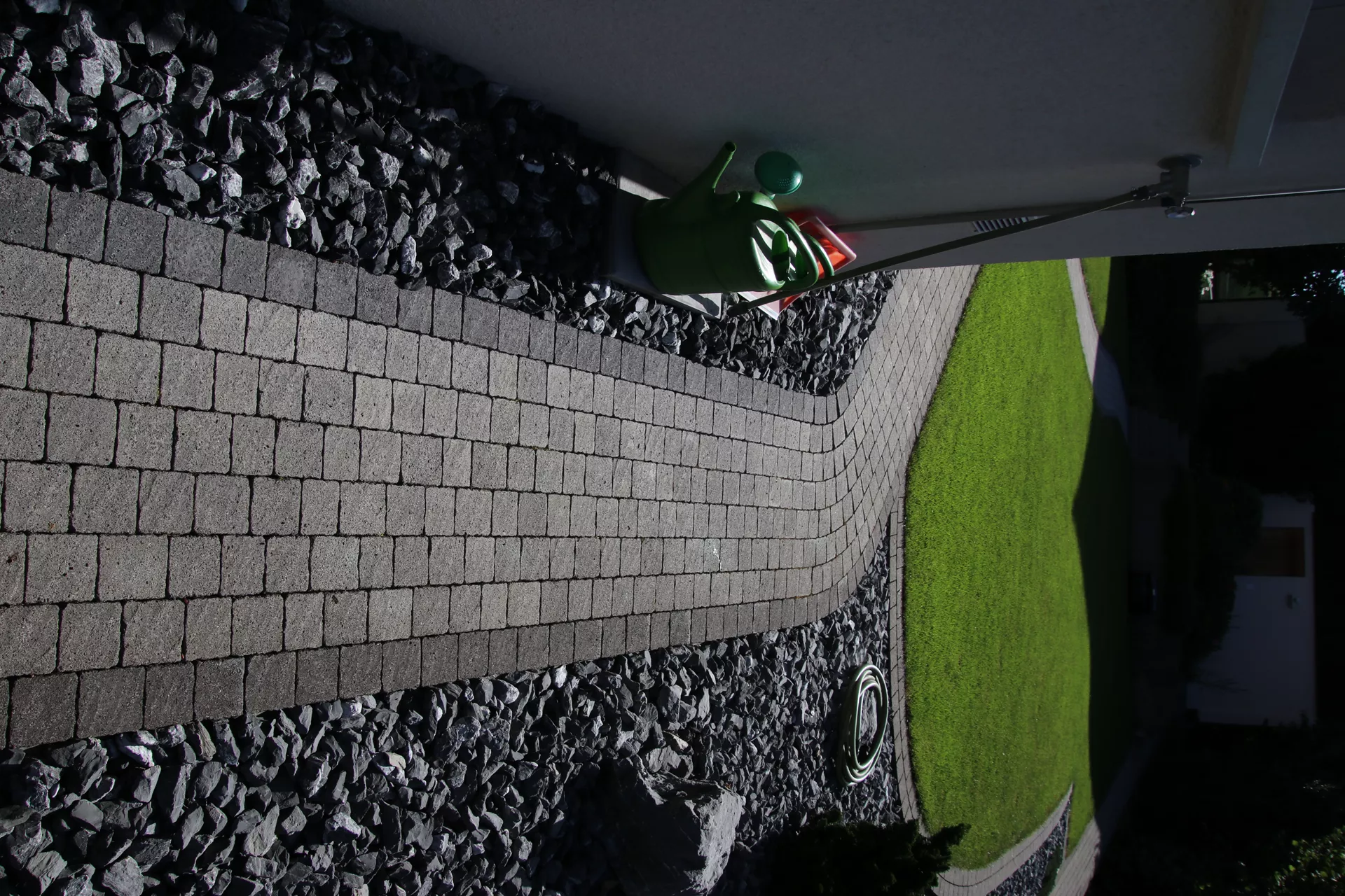 FRIEDA FORMATO Pflasterstein perlgrau strukturiert Kanten gebr. L 10, 20, 30 cm B 20 cm H 7 cm