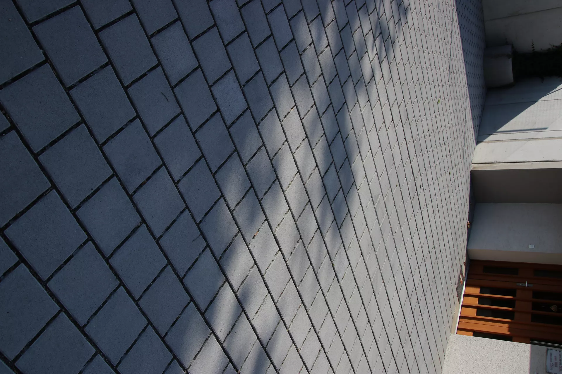 CARENA SPLITT Ökostein mit Nocken grau glatt gefast L 25 cm B 25 cm H 8 cm