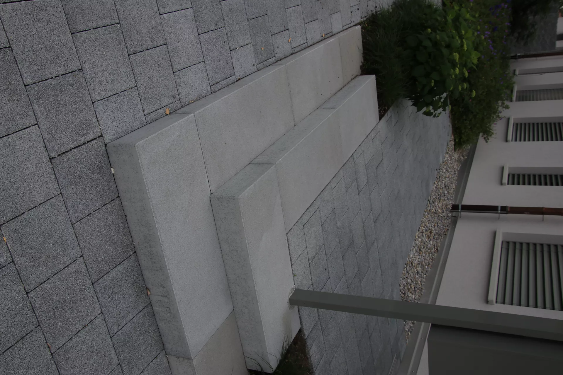 CLASSIC Blockstufe voll grau glatt gefast L 120 cm B 40 cm H 15 cm