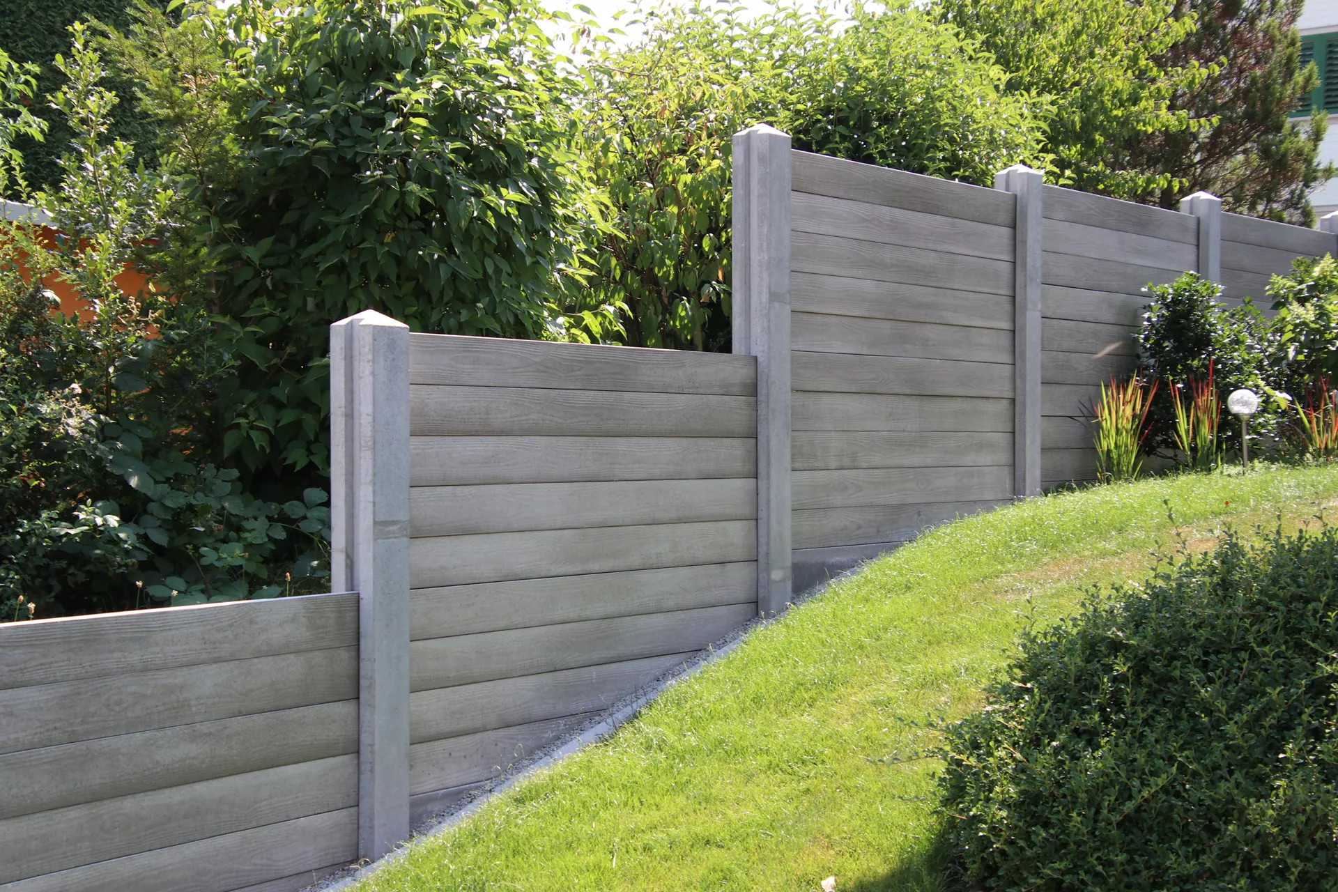 Betonbrett gegossen leicht bewehrt grau glatt vollkantig L 200 cm B 4 cm H 30 cm