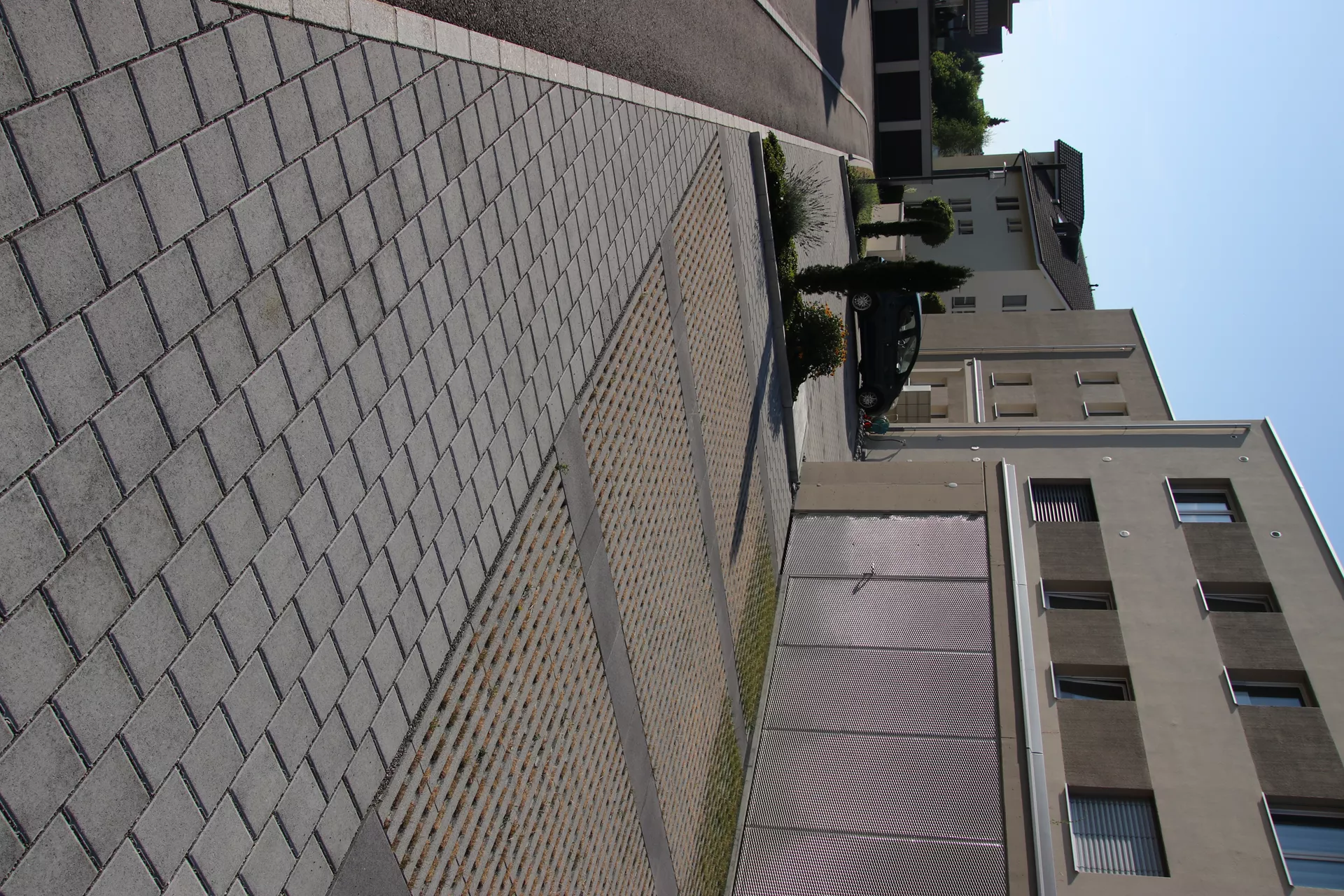 CLASSIC DRAIN Ökostein mit Nocken Normalstein grau glatt leicht gefast L 20 cm B 20 cm H 8 cm