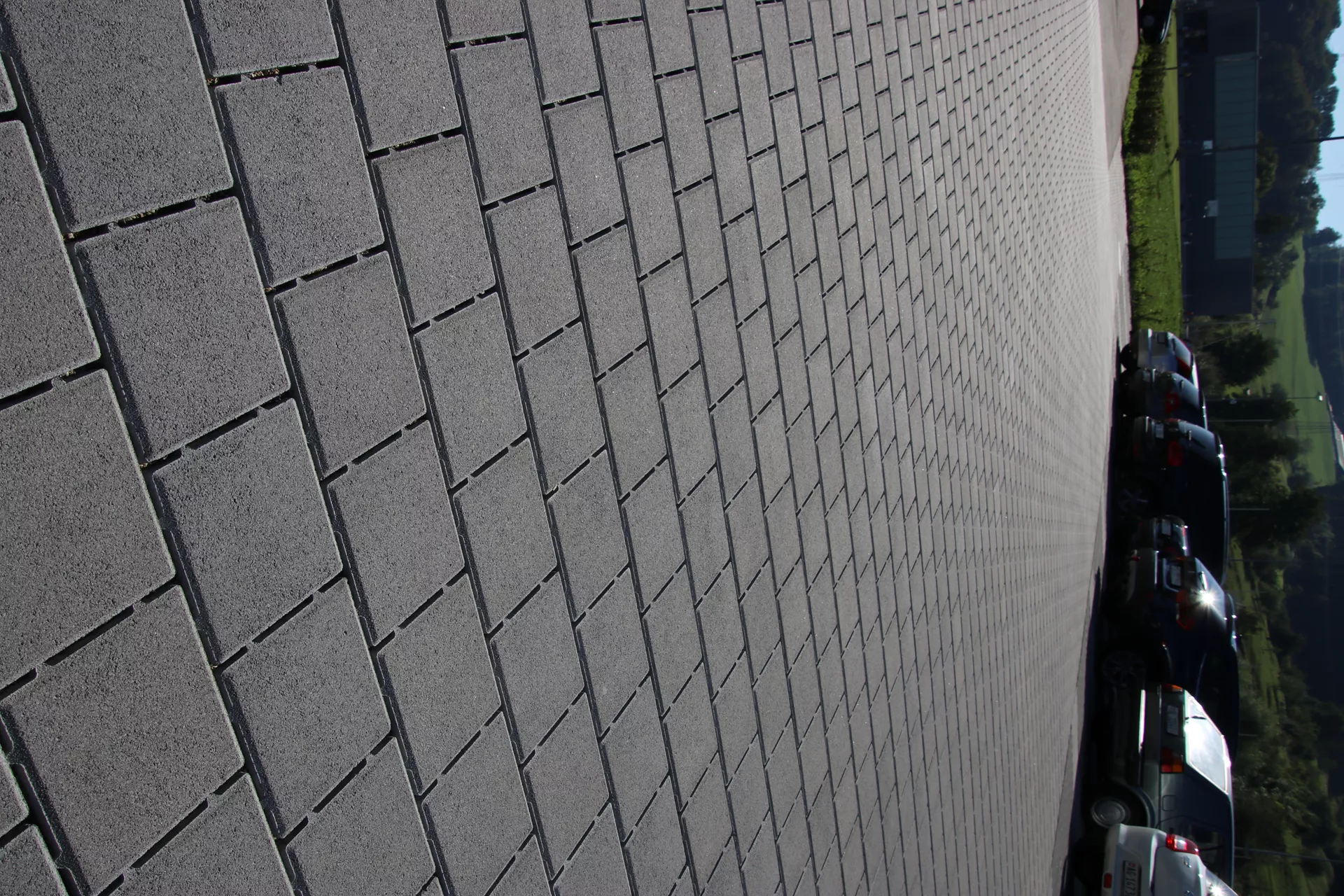 CLASSIC DRAIN Ökostein mit Nocken Normalstein grau glatt leicht gefast L 20 cm B 20 cm H 8 cm