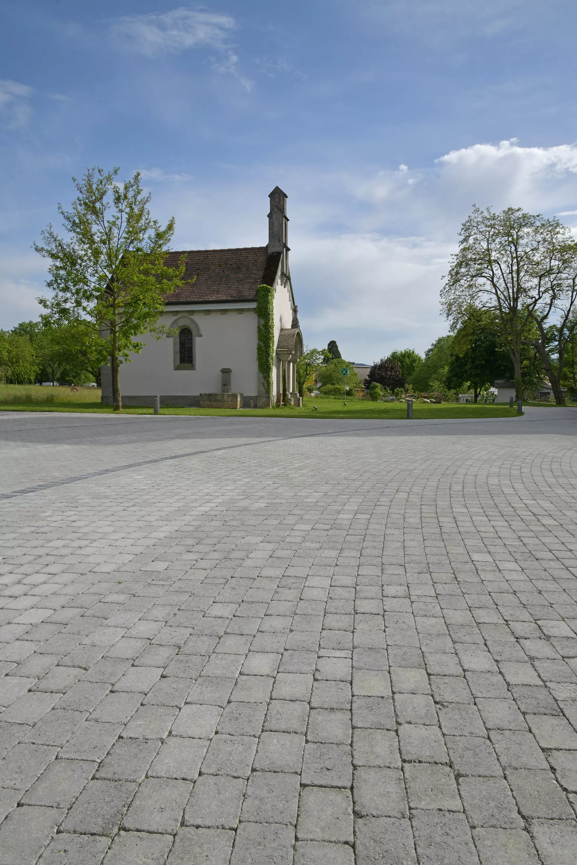 TEGULA Pflasterstein grau glatt Kanten gebrochen L 16 cm B 11 cm H 6 cm