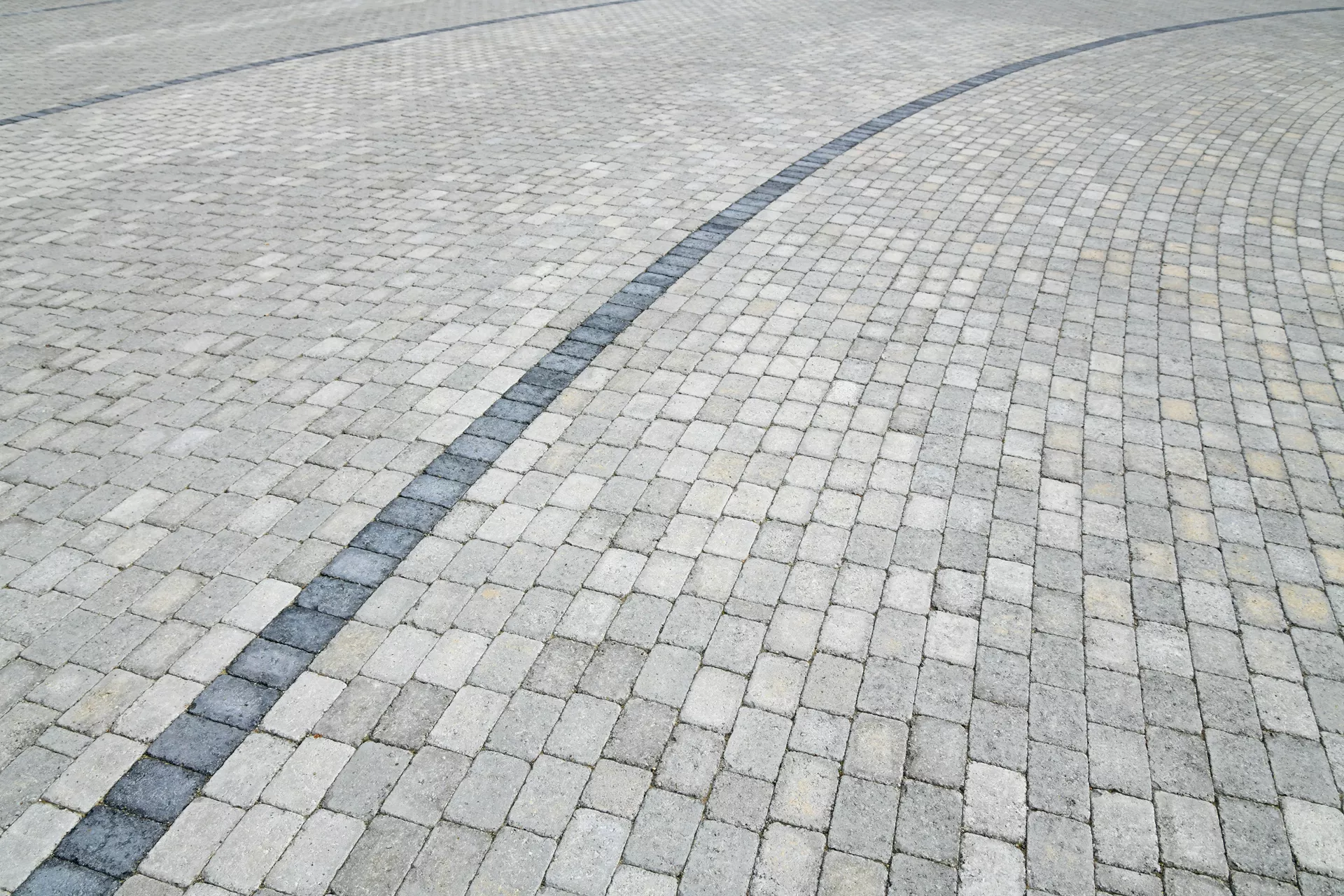 TEGULA Pflasterstein grau glatt Kanten gebrochen L 16 cm B 11 cm H 6 cm