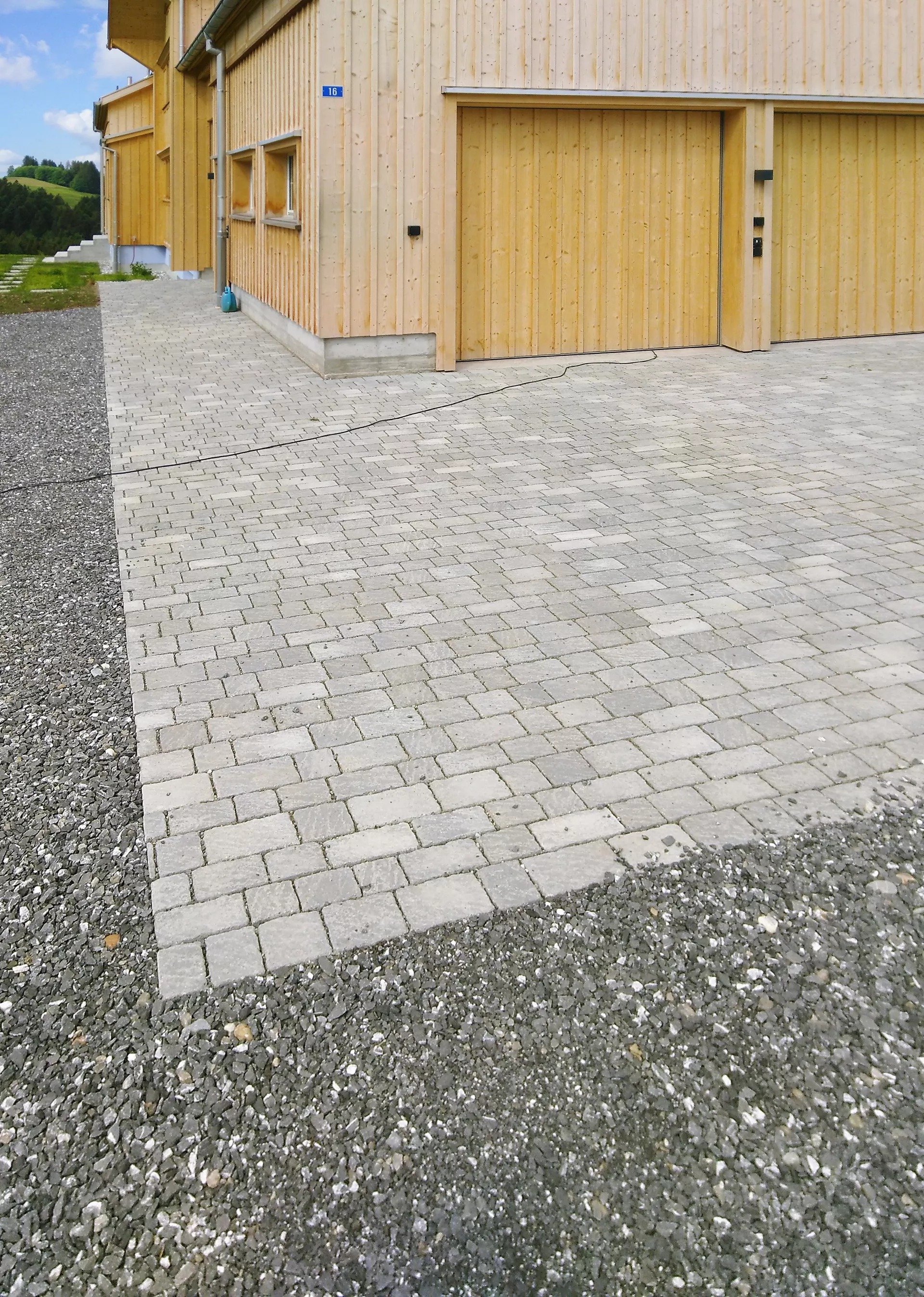 FRIEDA Wildpflaster natura strukturiert Kanten gebr. L 9.4-19.4 cm B 9.4-11.9 cm H 7 cm