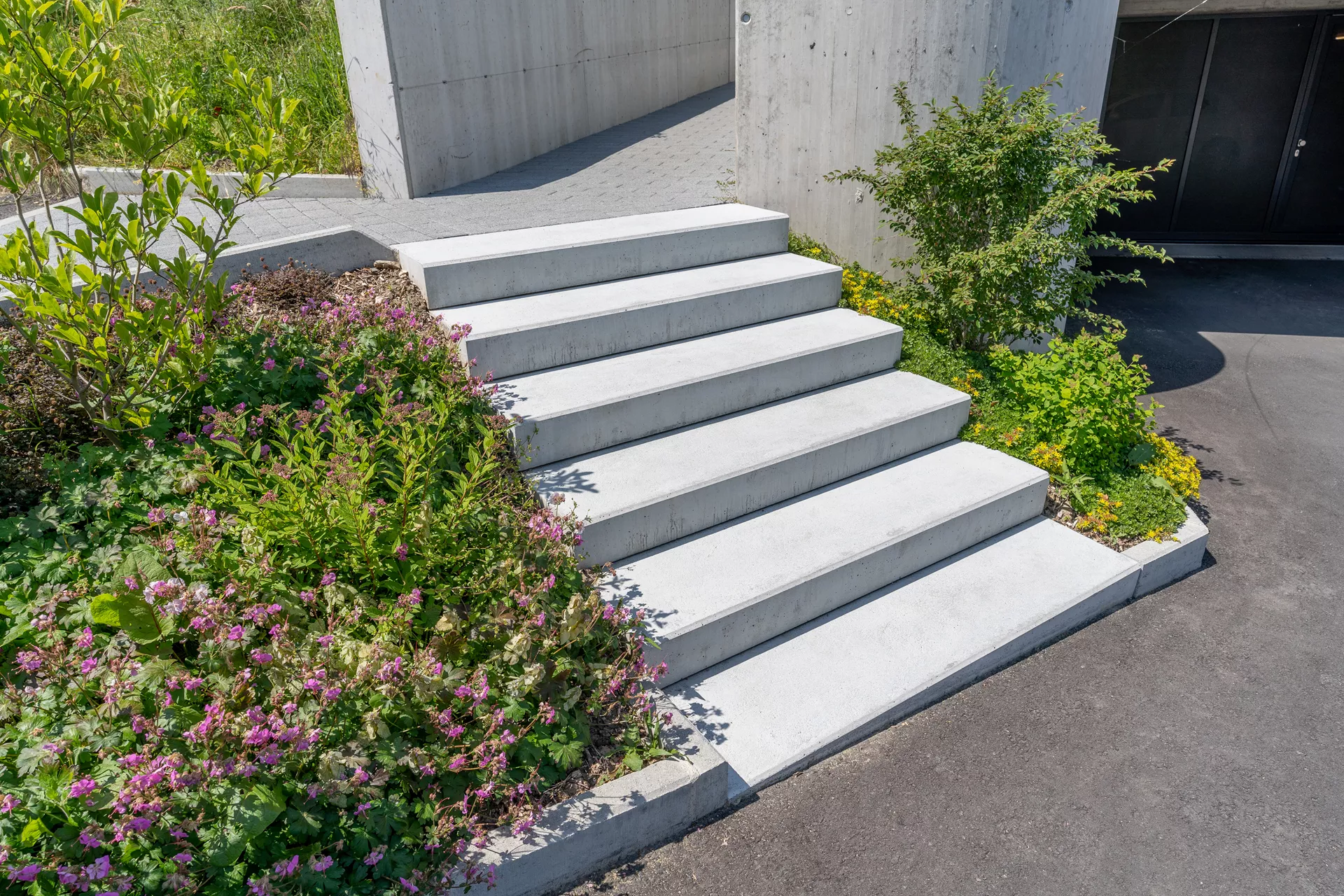 PARCO Blockstufe grau abgerieben stirnseitig gefast L 120 cm B 36 cm H 15 cm