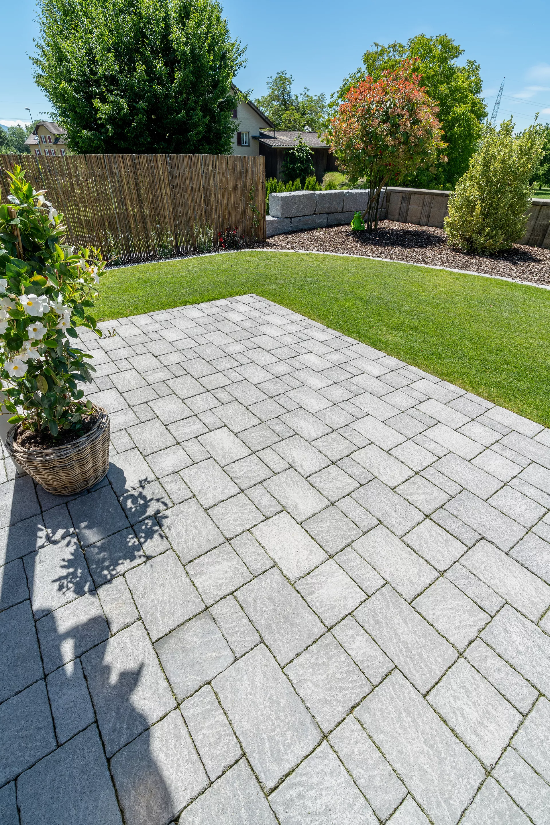 FRIEDA FORMATO Pflasterstein perlgrau strukturiert Kanten gebr. L 10, 20, 30 cm B 20 cm H 7 cm