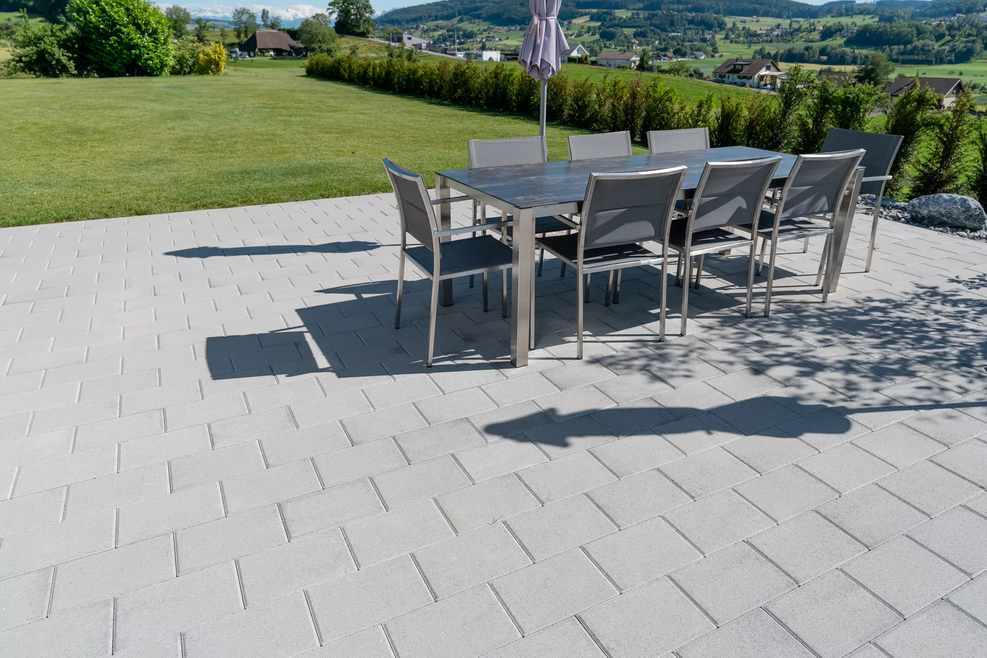 CLASSIC Pflasterstein mit Nocken grau glatt gefast L 30 cm B 20 cm H 6 cm