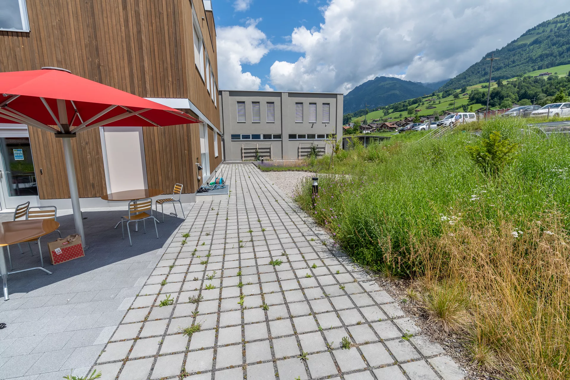 CARENA RASEN Ökostein mit Nocken grau glatt gefast L 25 cm B 25 cm H 8 cm