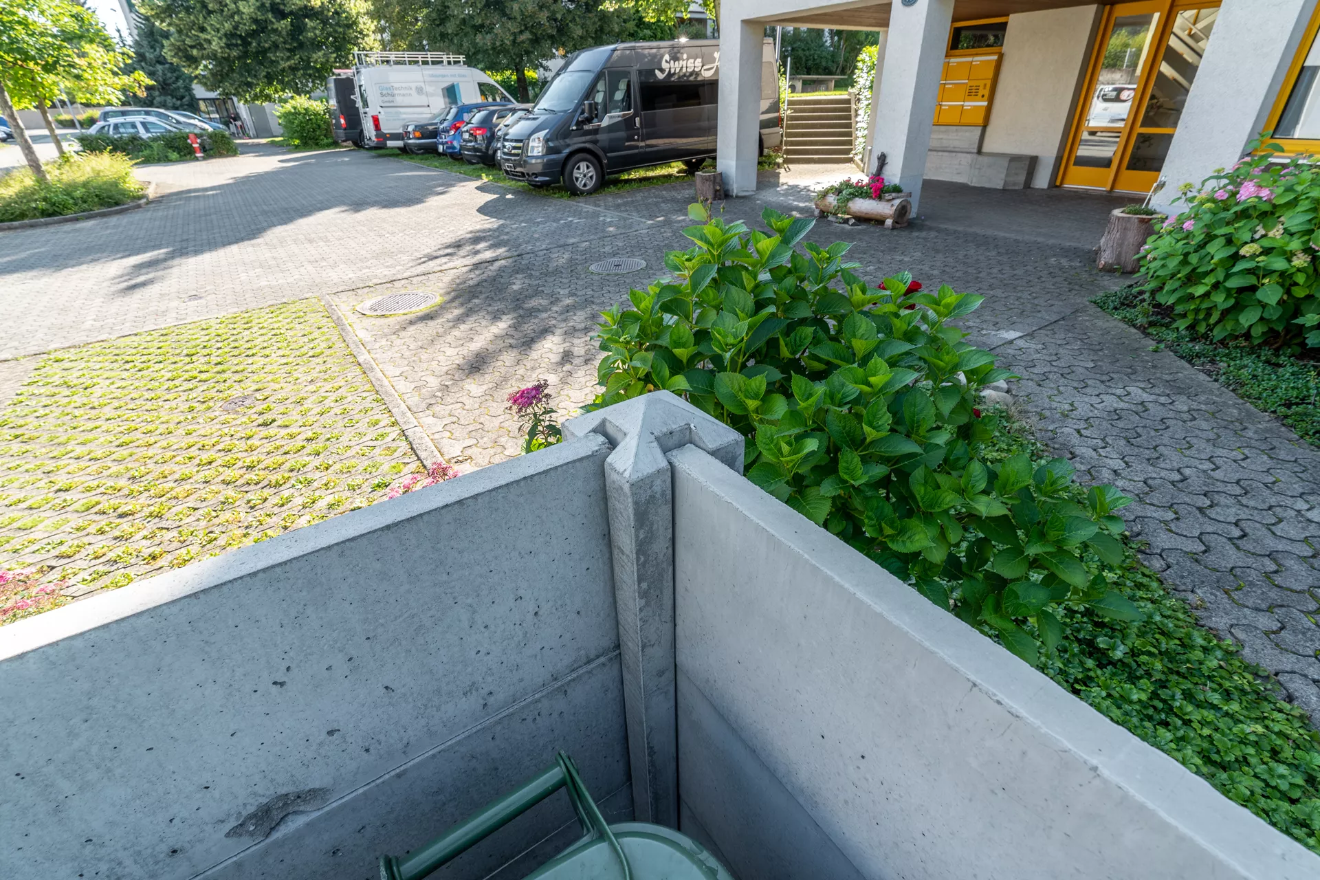 Pfosten für Betonbrett Typ D Eckpfosten 2 Nuten grau glatt vollkantig L 15 cm B 15 cm H 210 cm