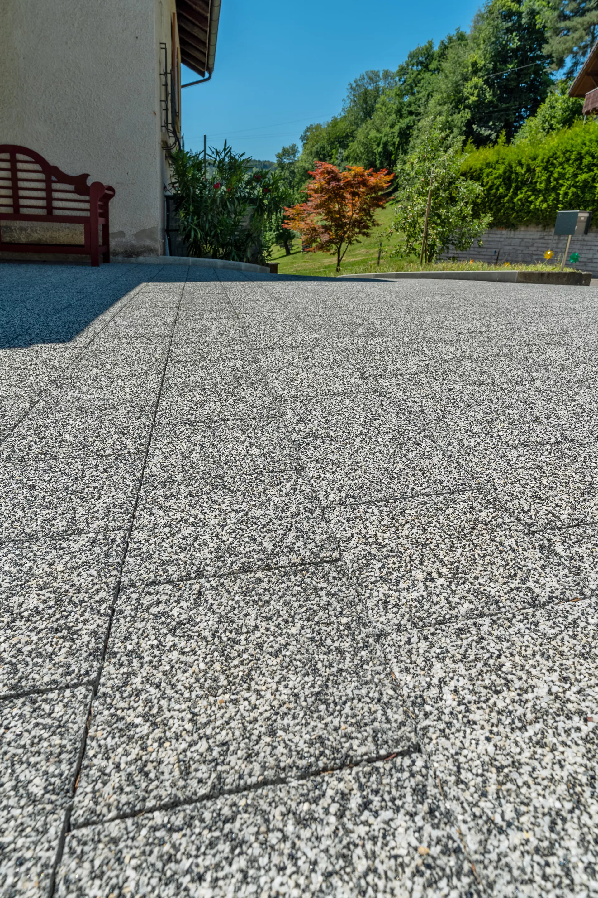 CARENA Sickerstein fino mit Nocken mit Edelvorsatz weiss-schwarz haufwerksporig gefast L 25 cm B 25 cm H 6 cm