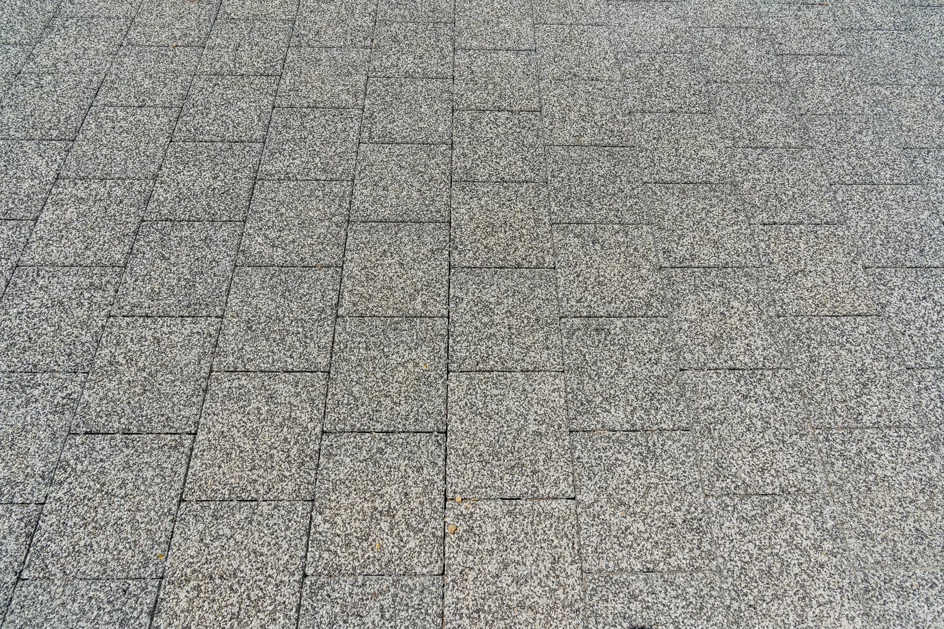 CARENA Sickerstein fino mit Nocken mit Edelvorsatz weiss-schwarz haufwerksporig gefast L 25 cm B 25 cm H 6 cm