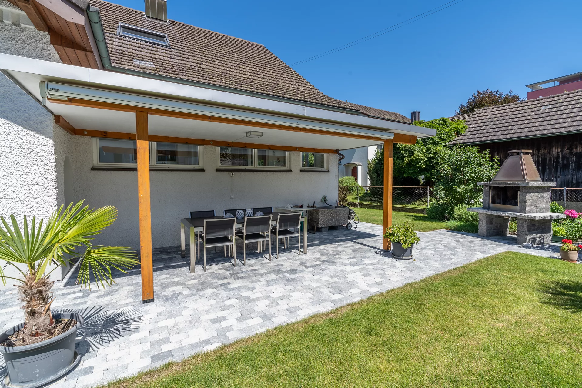 TEGULA Pflasterstein schwarz-weiss schattiert glatt Kanten gebrochen L 16 cm B 11 cm H 6 cm