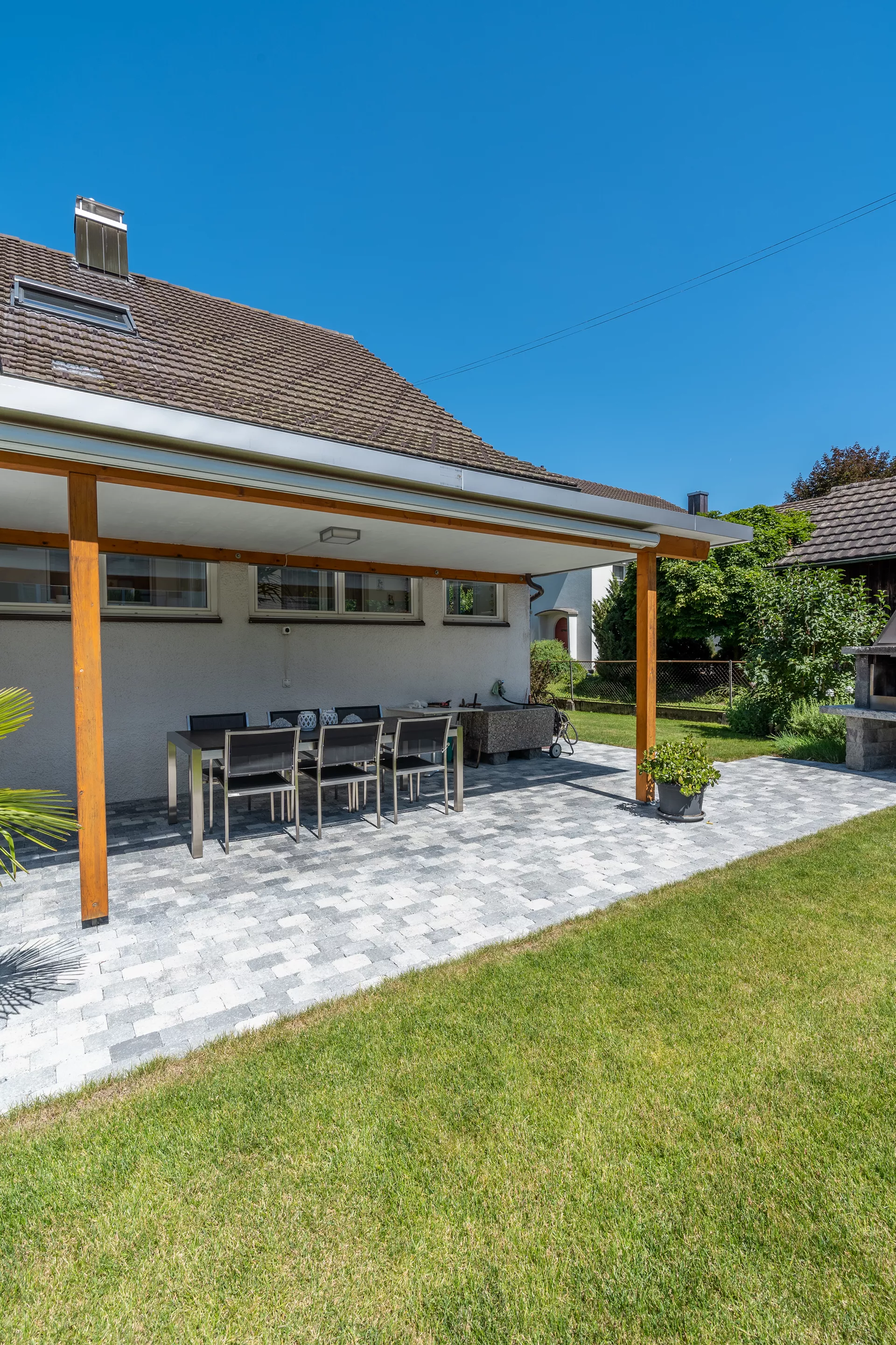 TEGULA Pflasterstein schwarz-weiss schattiert glatt Kanten gebrochen L 16 cm B 11 cm H 6 cm