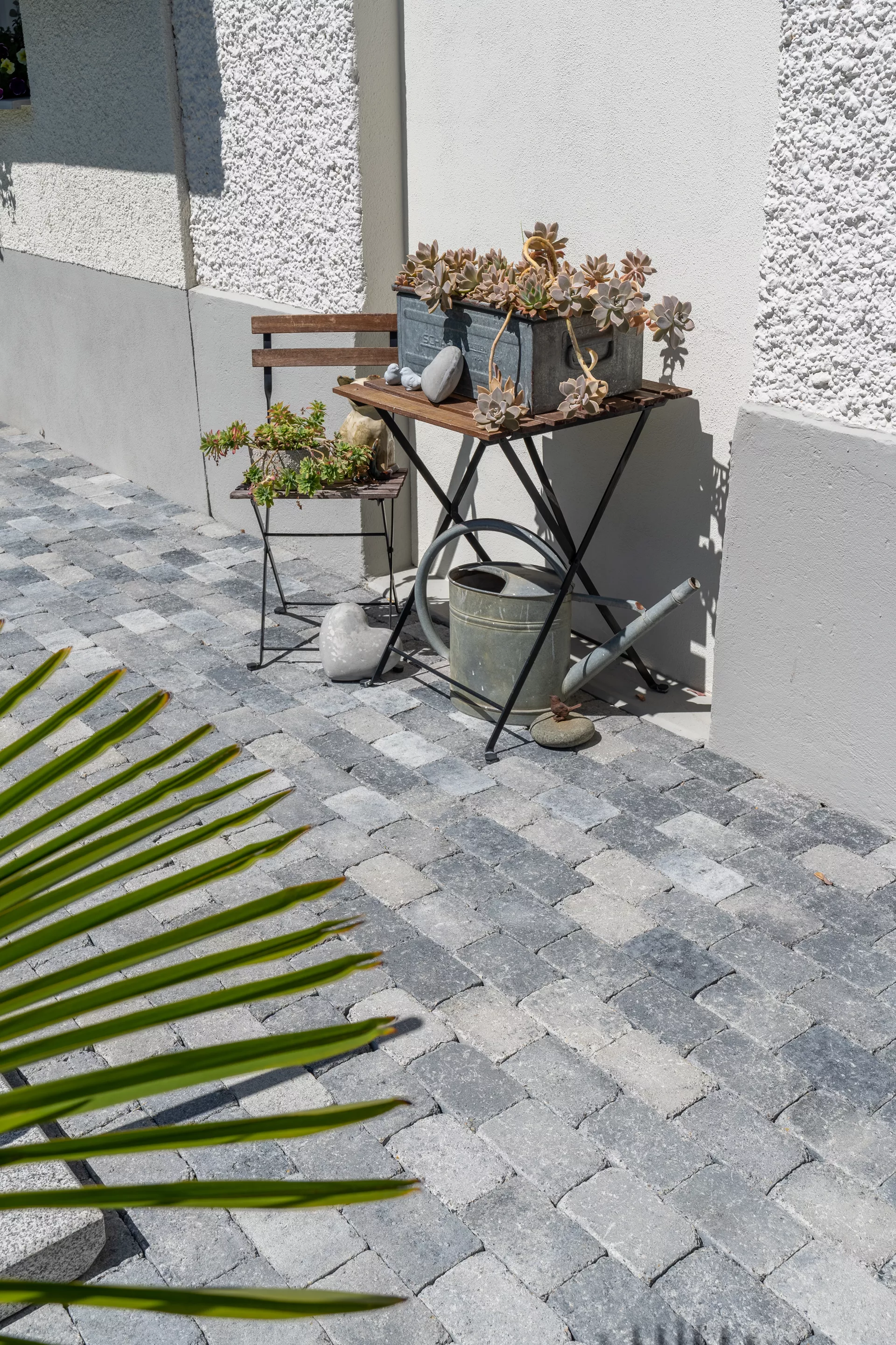 TEGULA Pflasterstein schwarz-weiss schattiert glatt Kanten gebrochen L 16 cm B 11 cm H 6 cm