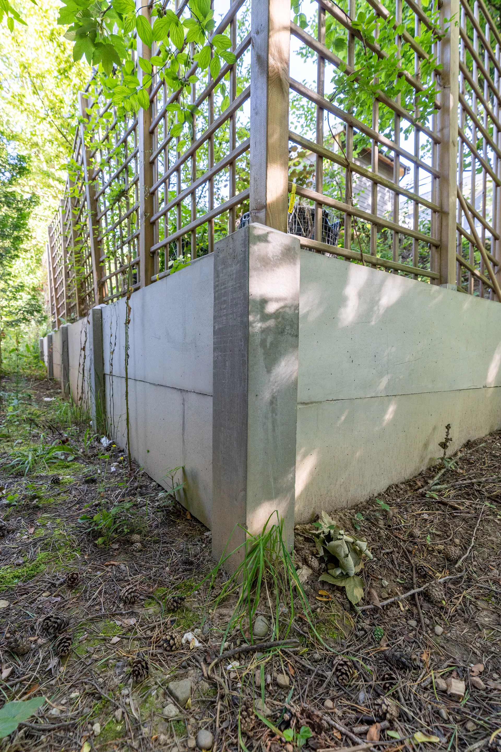 Betonbrett gegossen leicht bewehrt grau glatt vollkantig L 150 cm B 4 cm H 30 cm