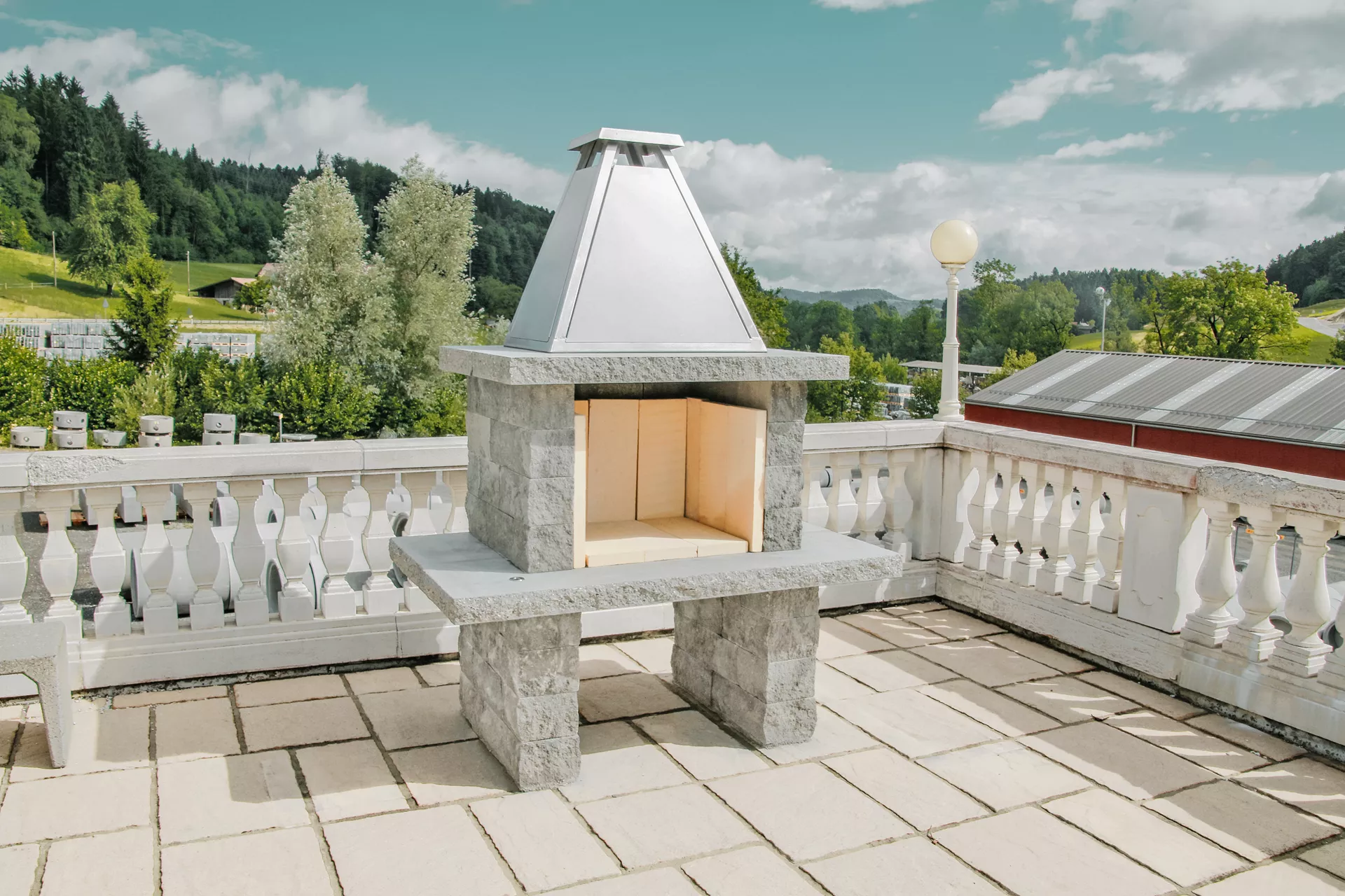 SANTURO Cheminée mit Chromstahlhut Set aus Spaltsteinmauerstein gespalten grau inkl. Betonplatten u. Schamott-Steinen