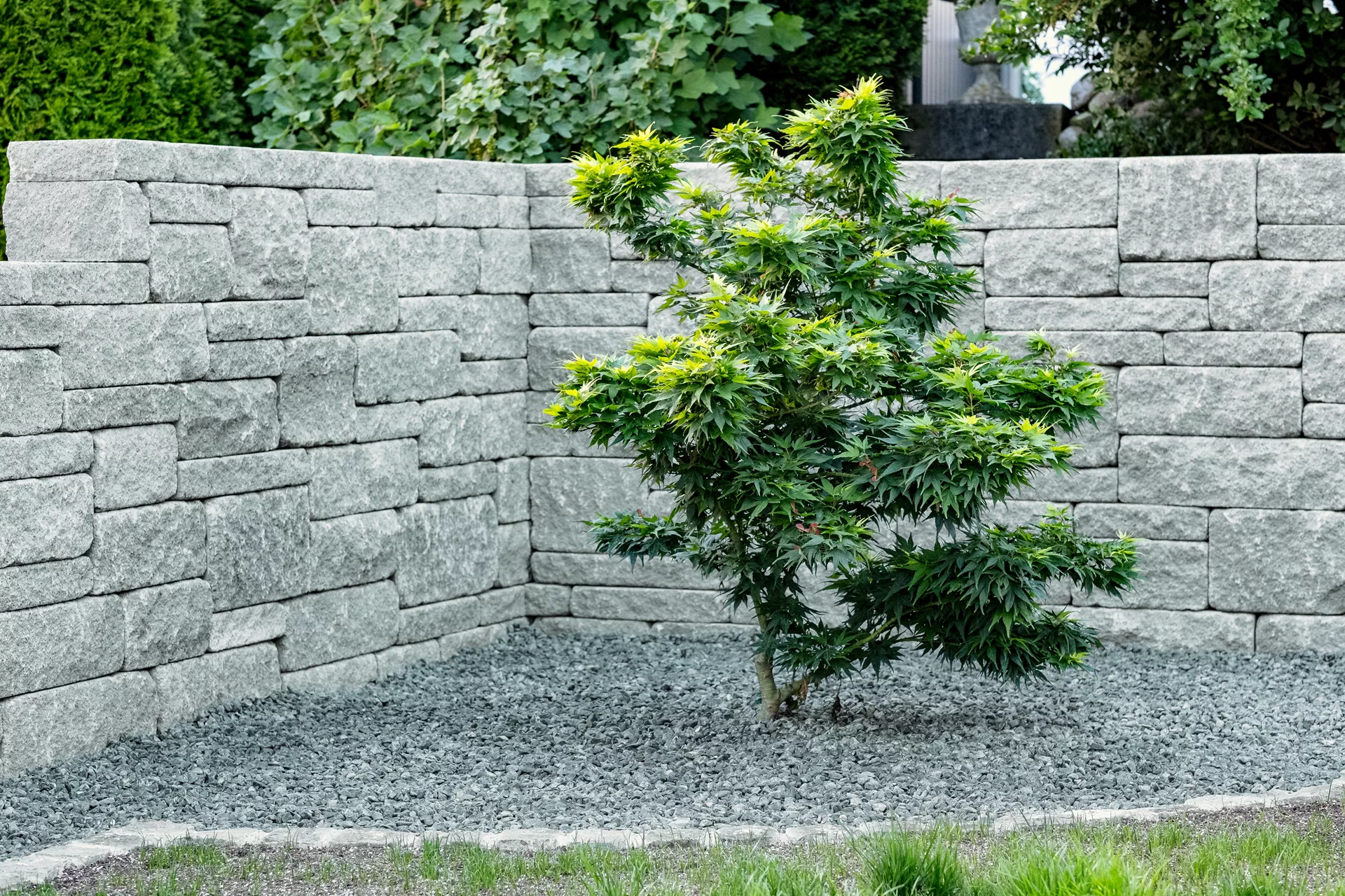 SANTURO Landhausmauer Typ 2 2-seitig gespalten grau Kanten gebrochen L 30-50 cm B 25 cm H 15 cm