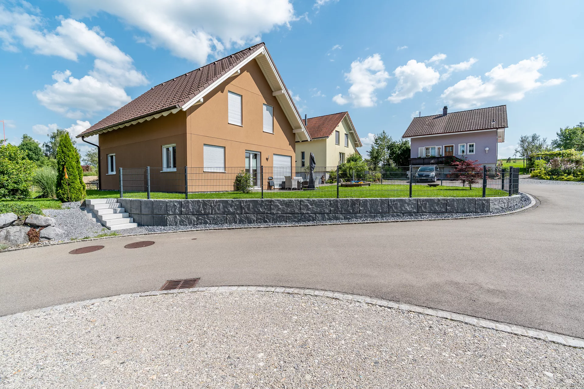 FELSMAUER Böschungselement Mittelstein grau-schwarz strukturiert L 98 cm B 50 cm H 50 cm