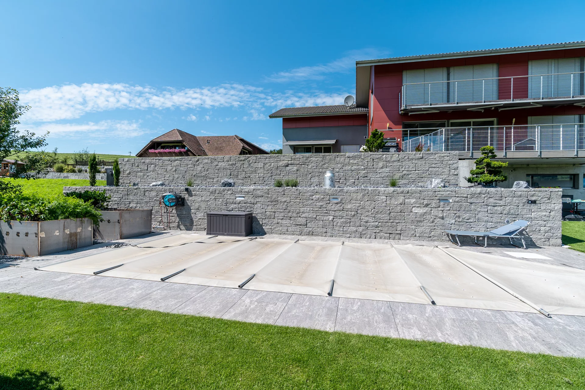 SANTURO Landhausmauer Typ 2 2-seitig gespalten grau Kanten gebrochen L 30-50 cm B 25 cm H 15 cm