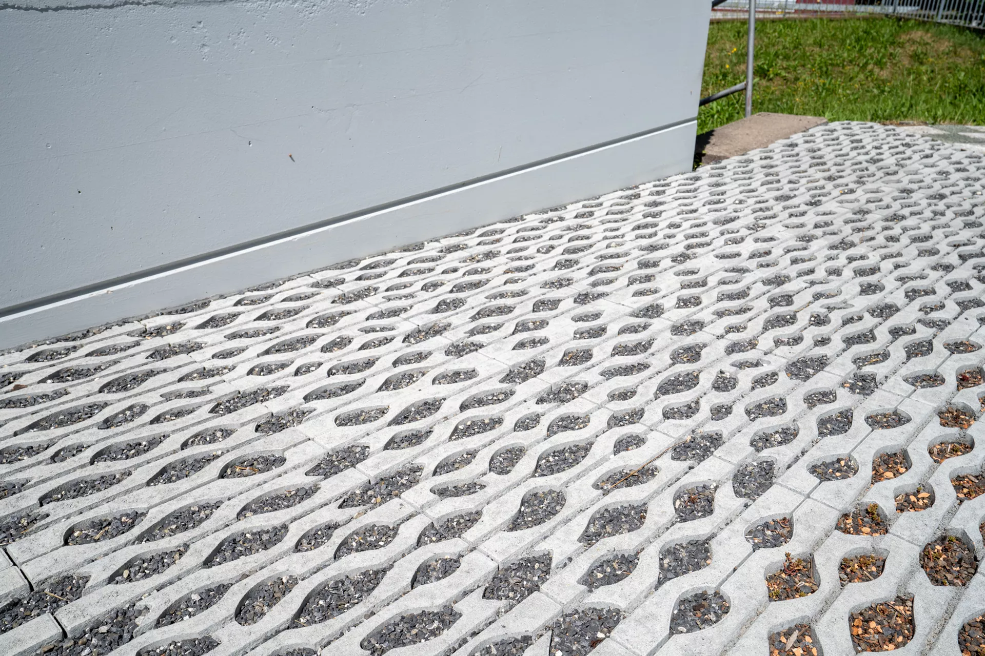 SENTONI Rasengitterstein mit Nocken grau glatt L 60 cm B 40 cm H 10 cm